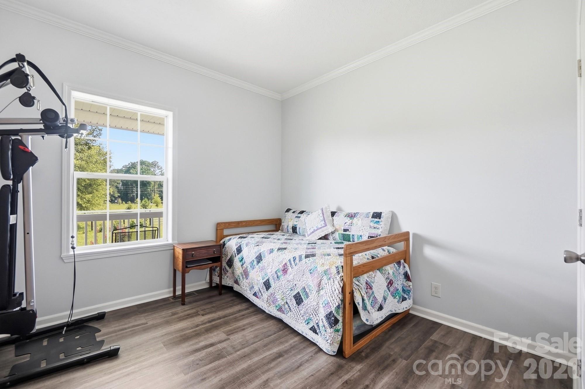 Mallard Lakes - Residential