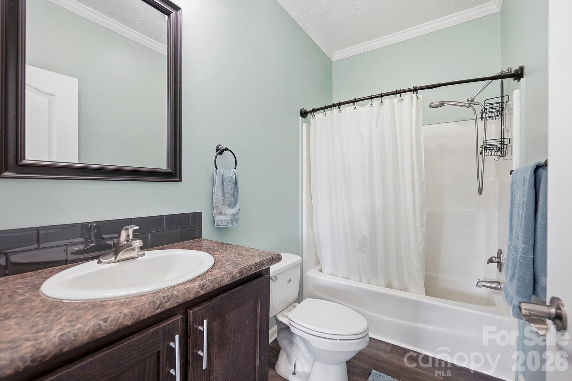 Mallard Lakes - Residential