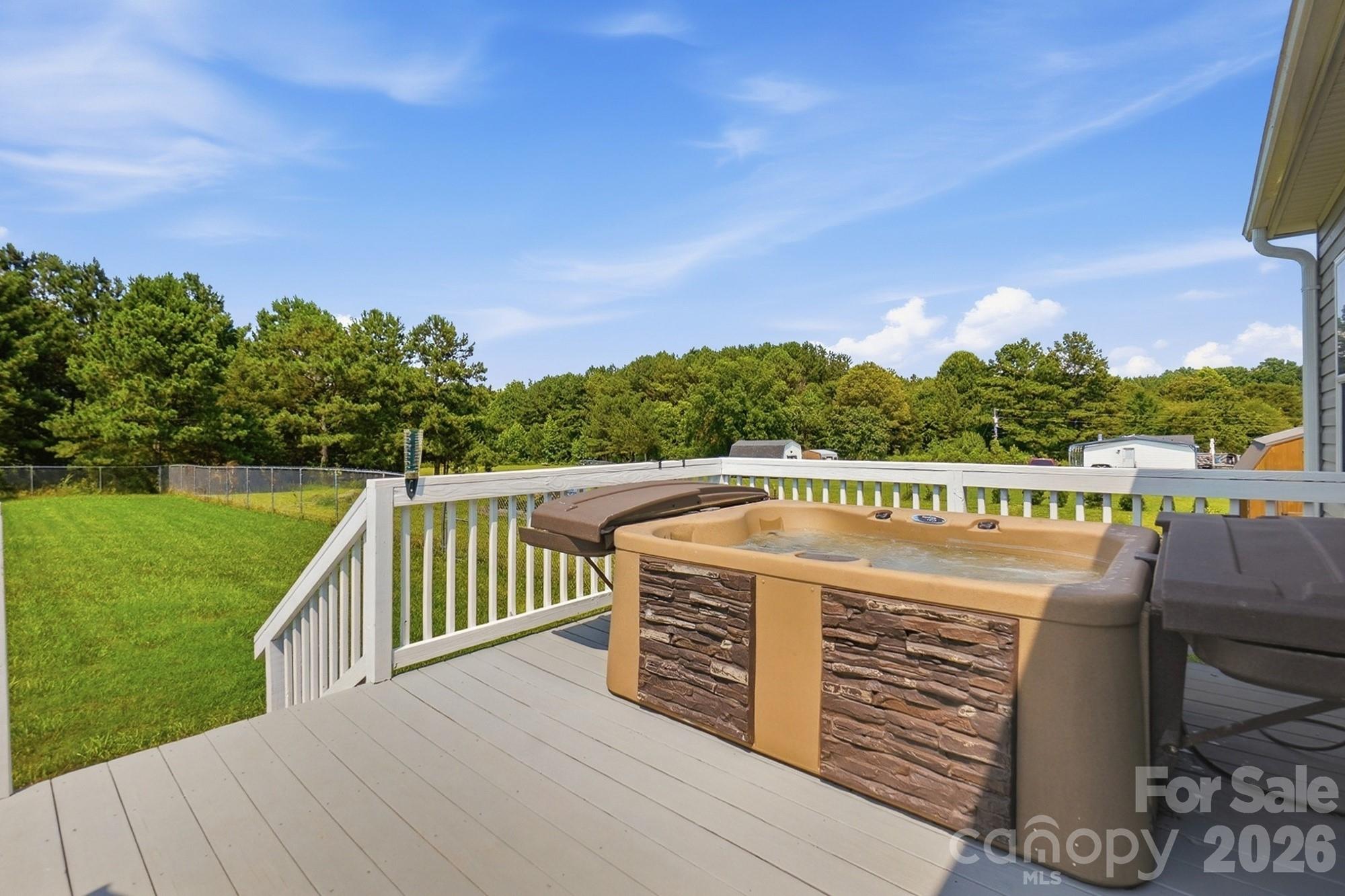 Mallard Lakes - Residential