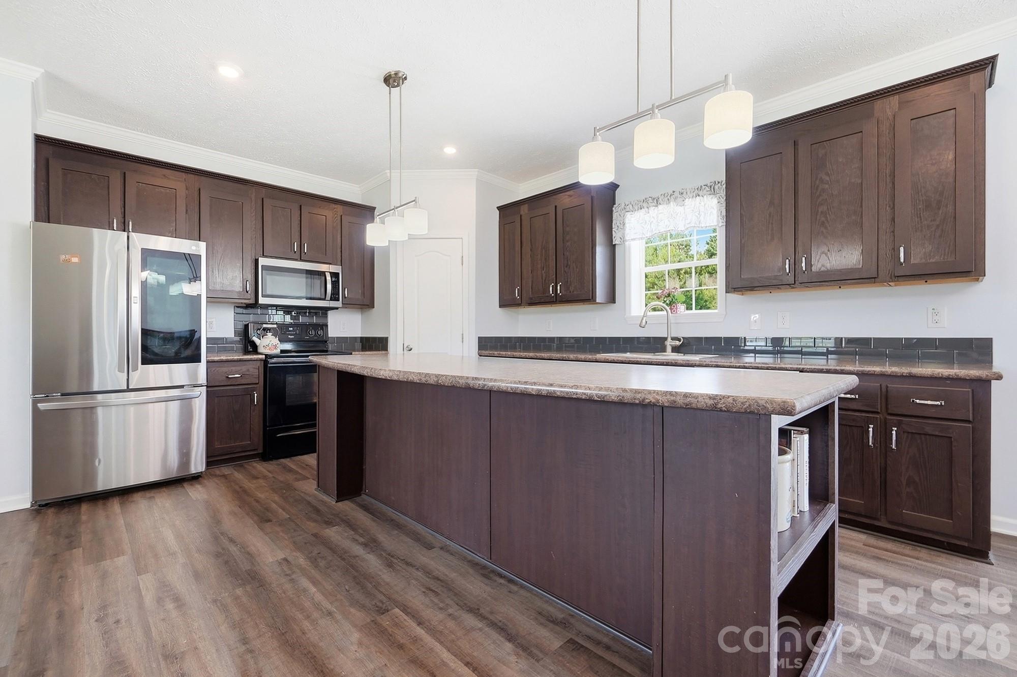 Mallard Lakes - Residential