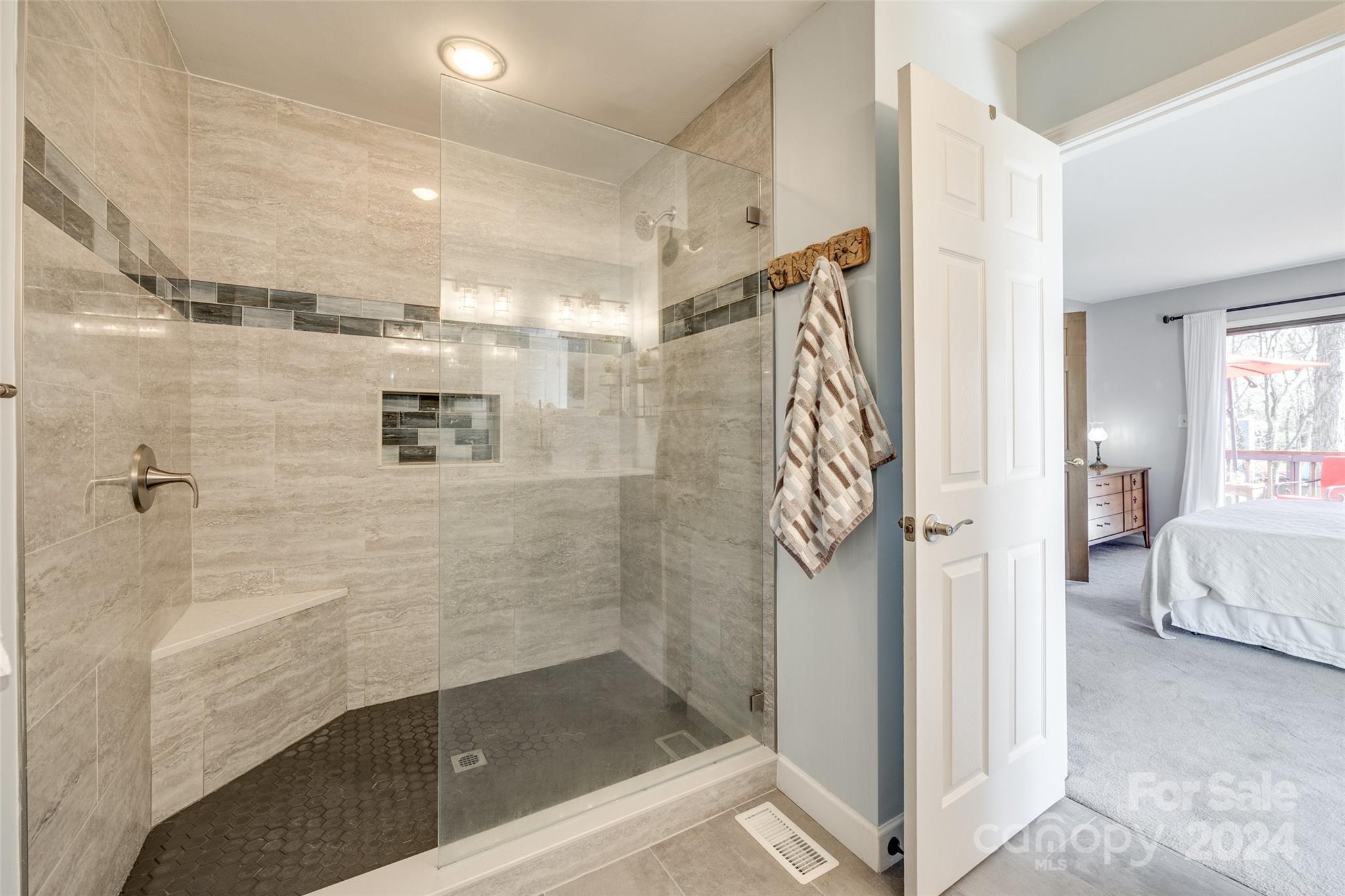 Tega Cay - Residential