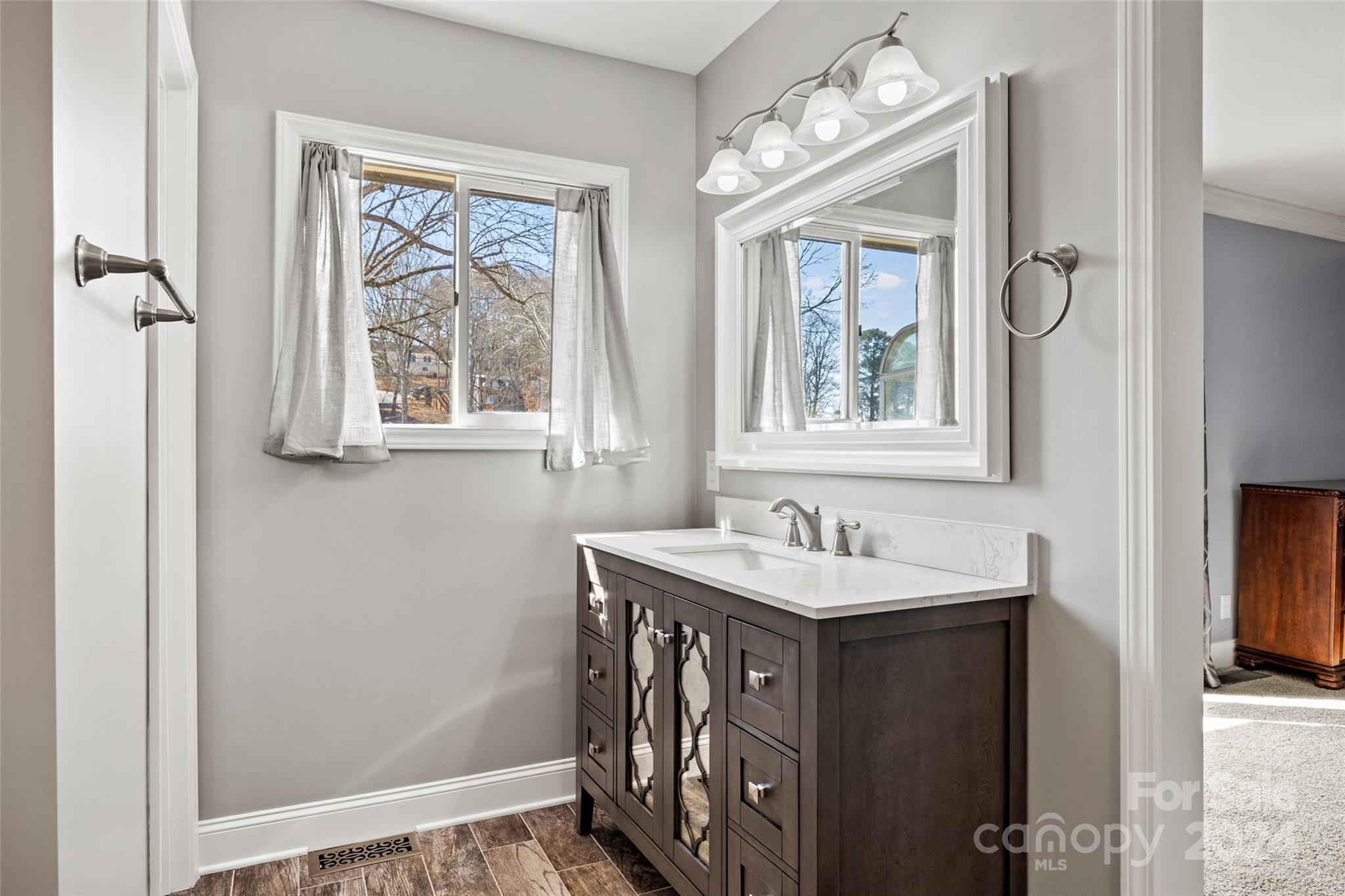 Tega Cay - Residential