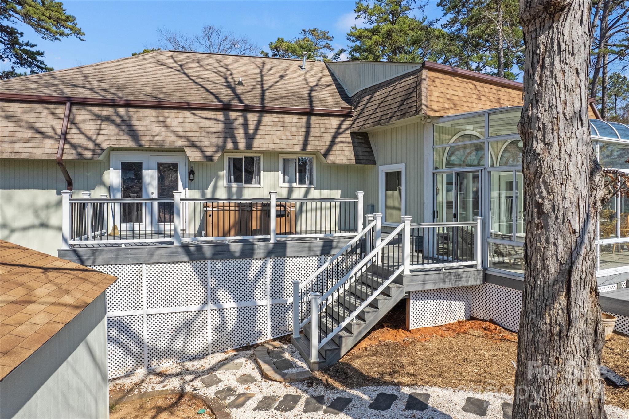 Tega Cay - Residential