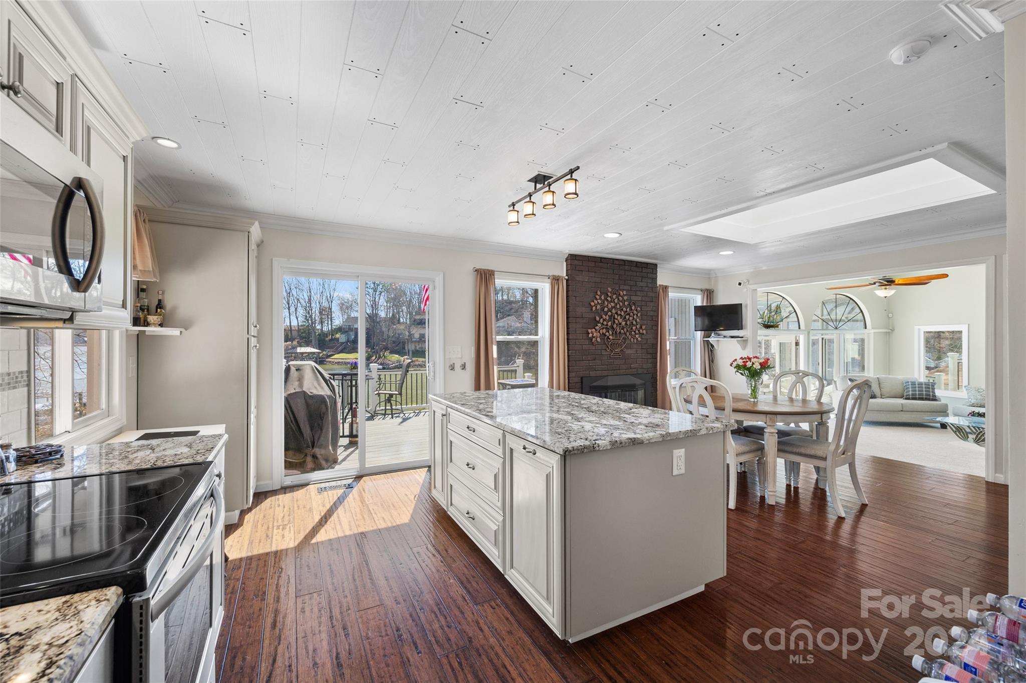Tega Cay - Residential