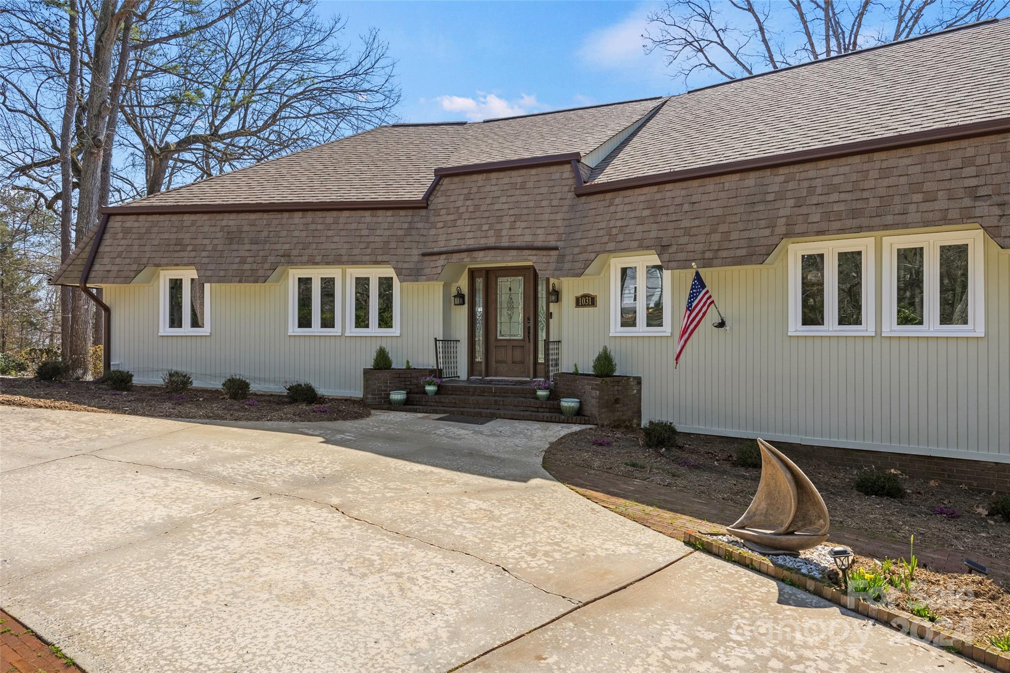 Tega Cay - Residential