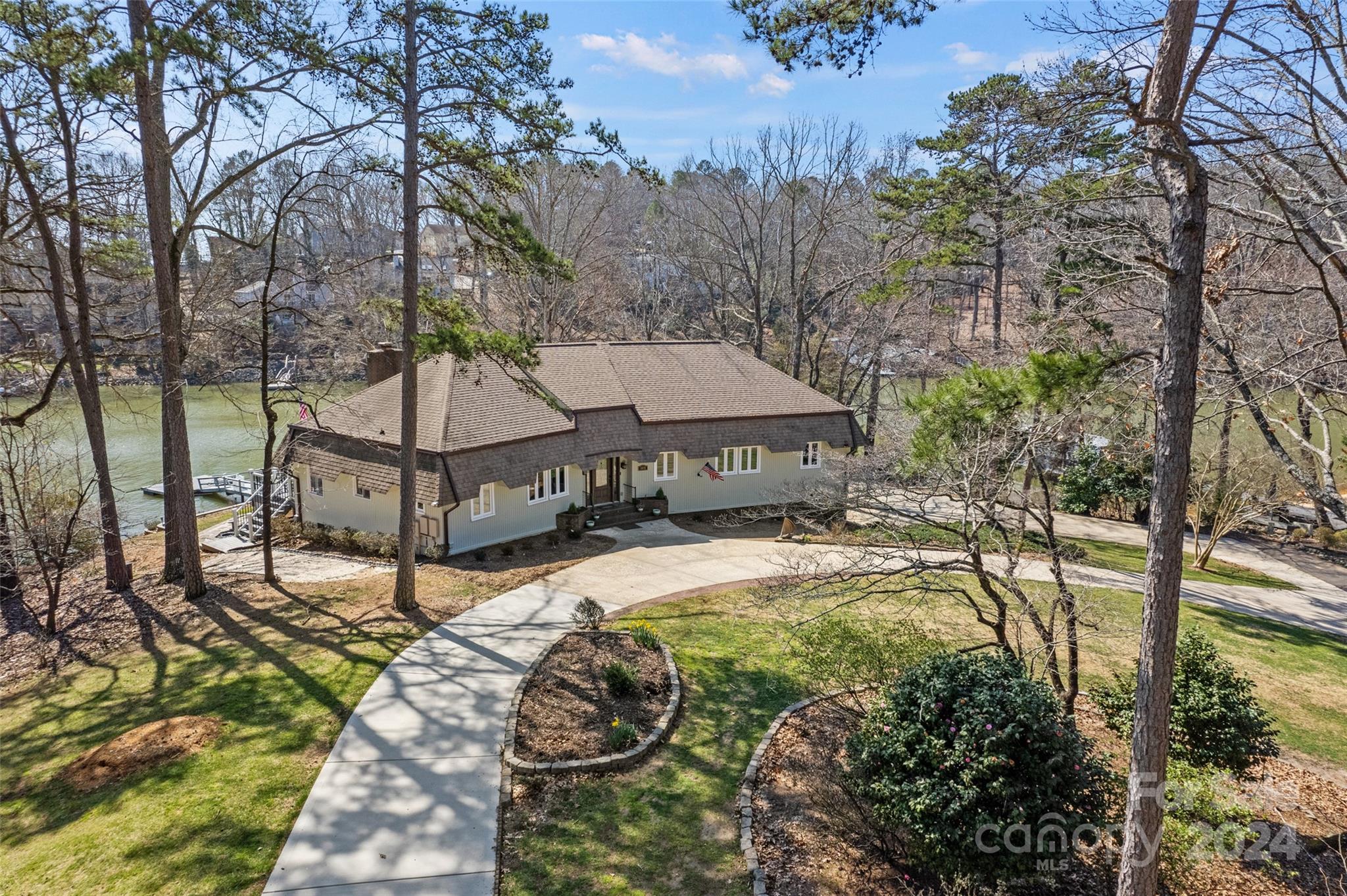 Tega Cay - Residential