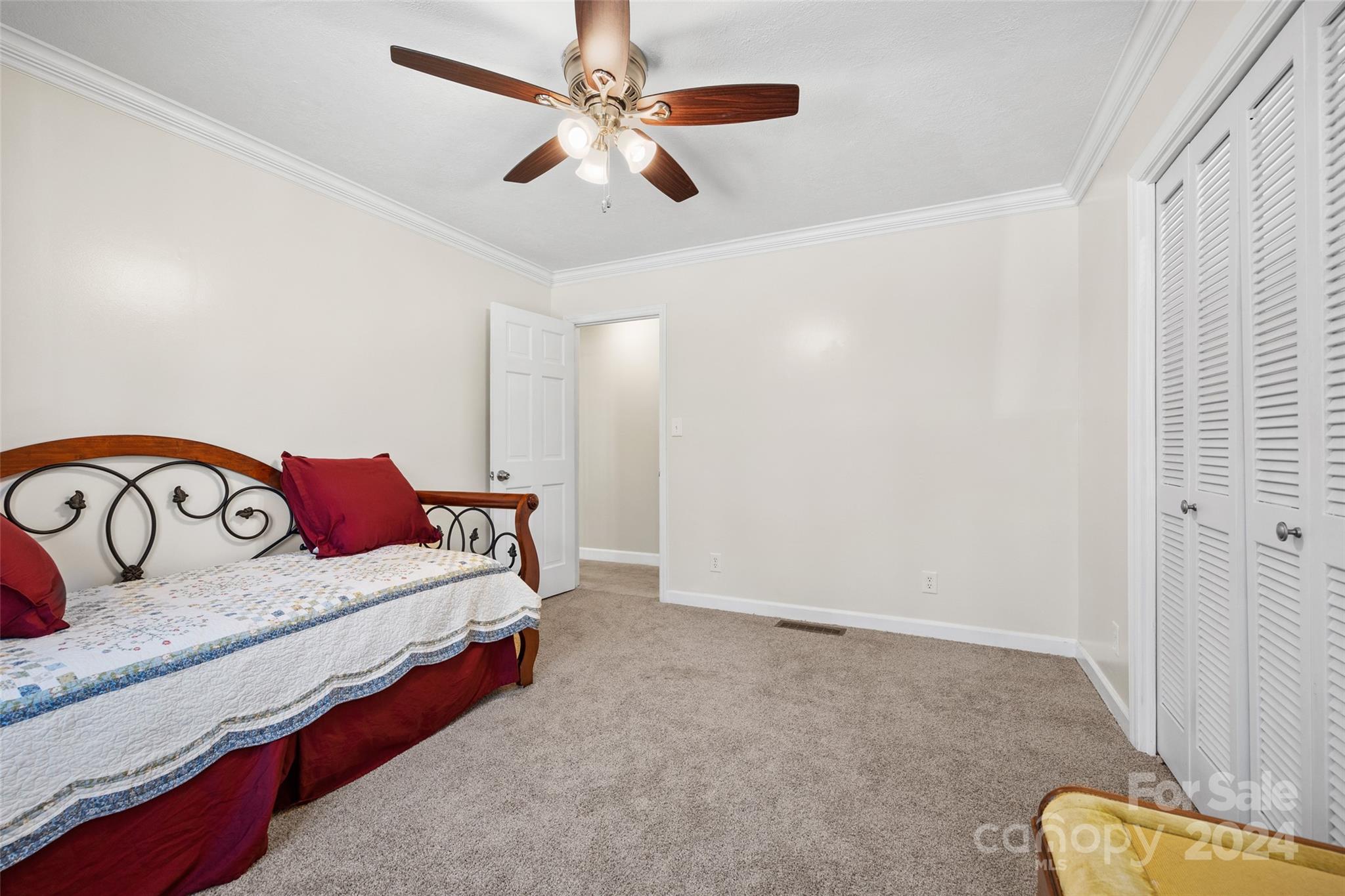 Tega Cay - Residential