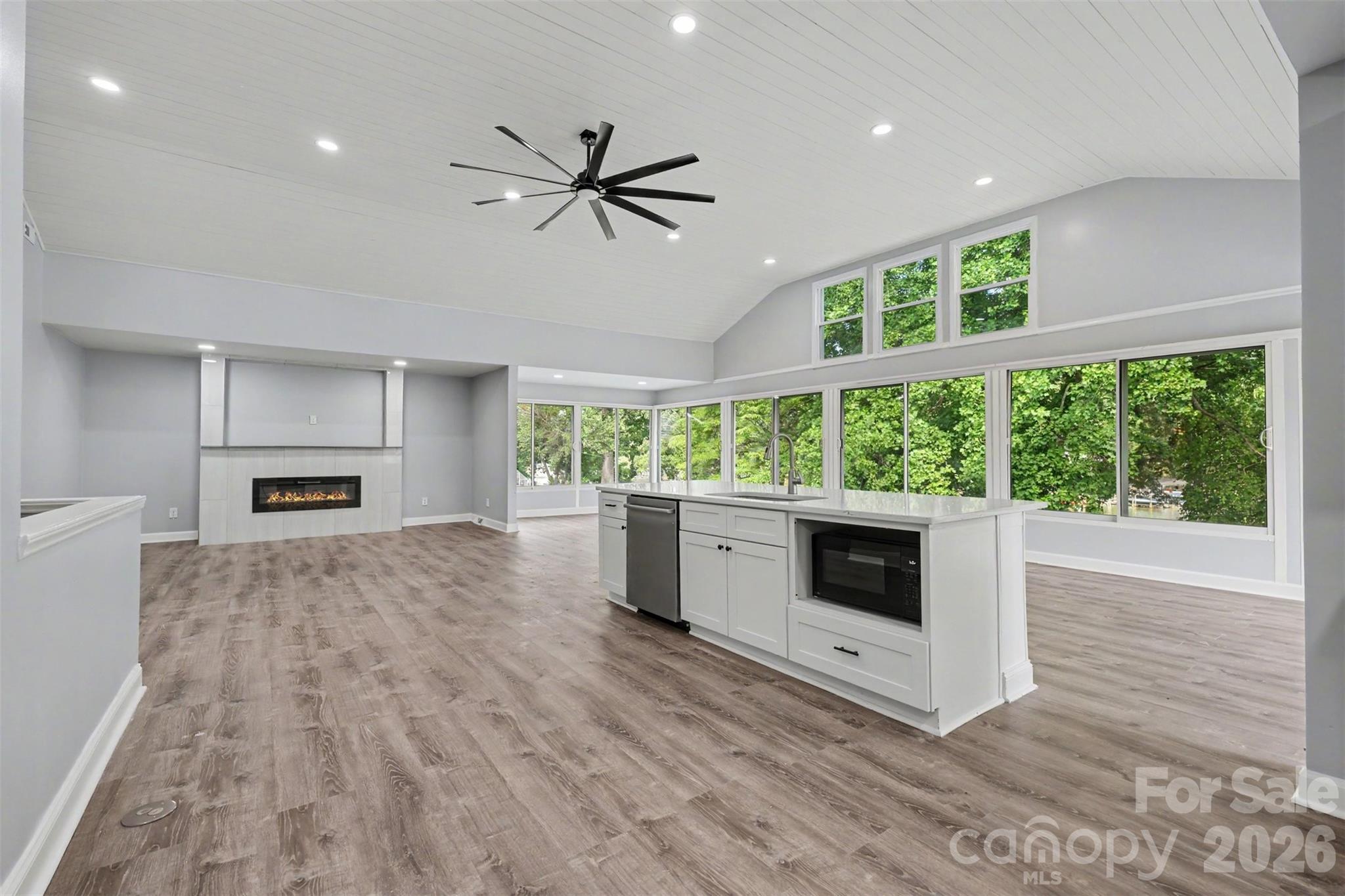 Land Harbor - Residential