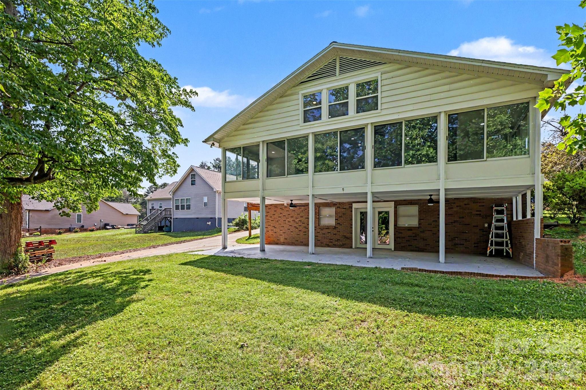 Land Harbor - Residential