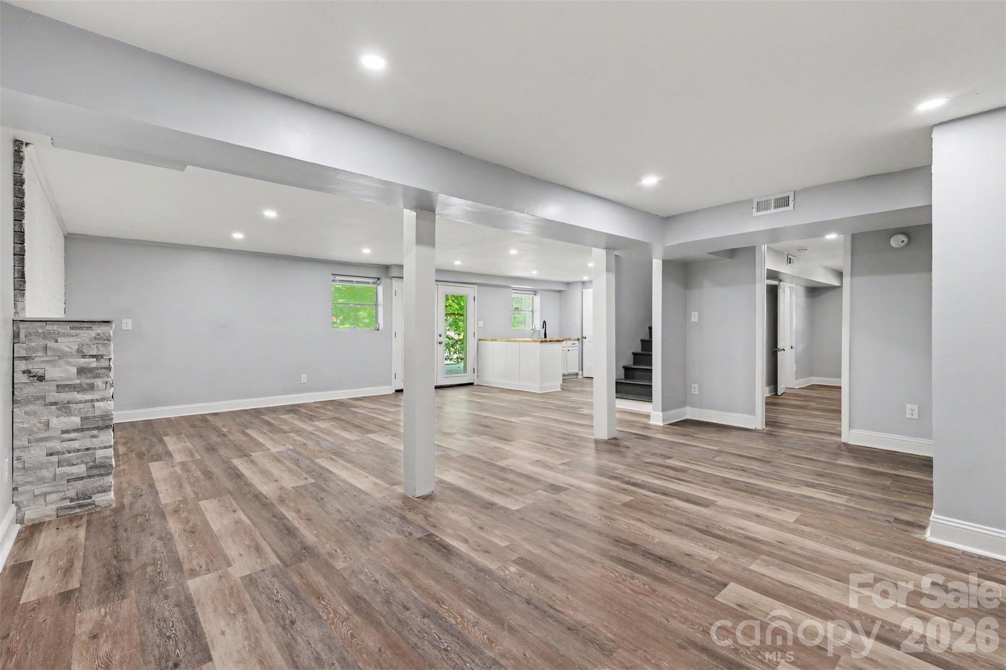 Land Harbor - Residential