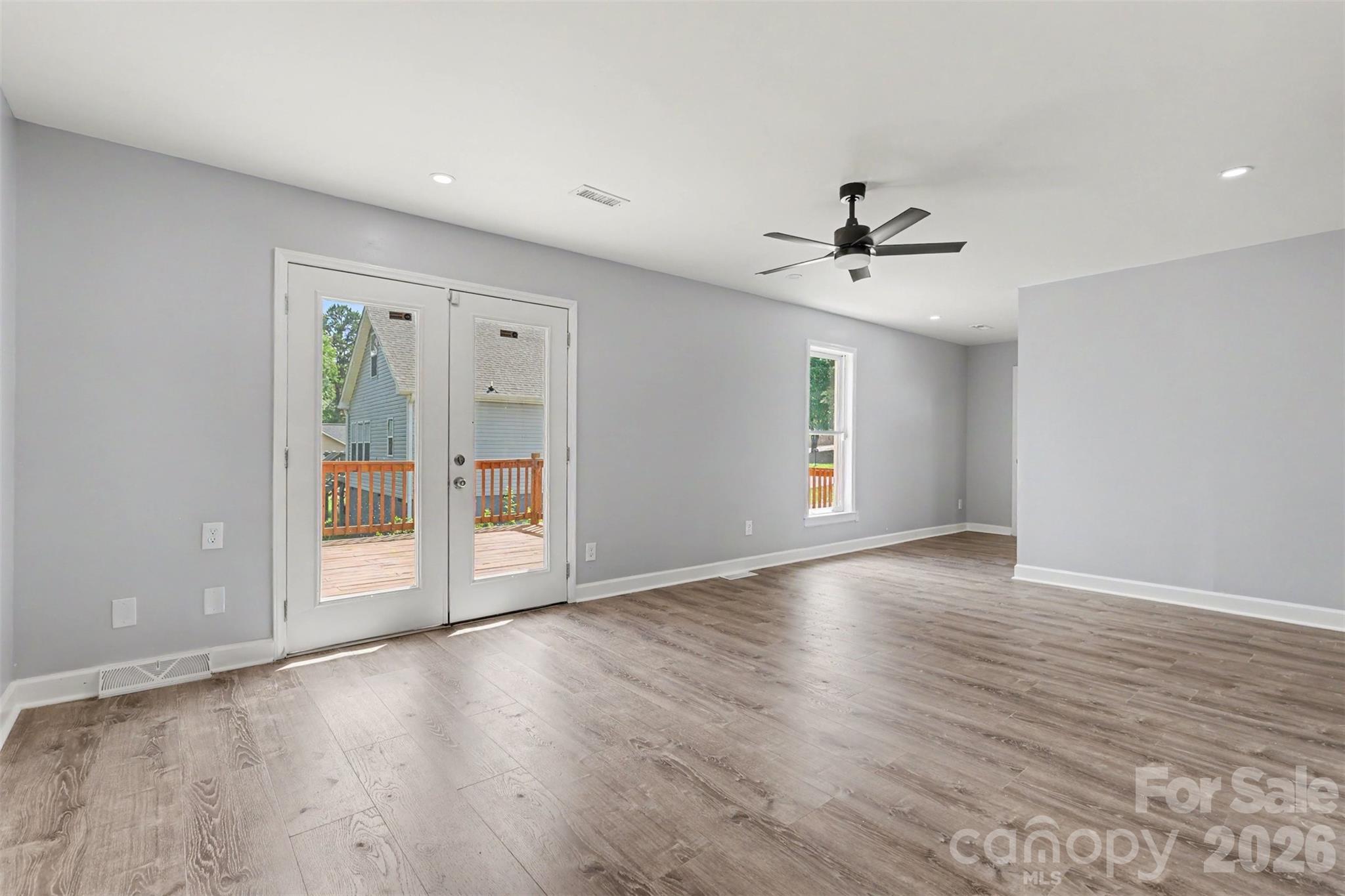 Land Harbor - Residential
