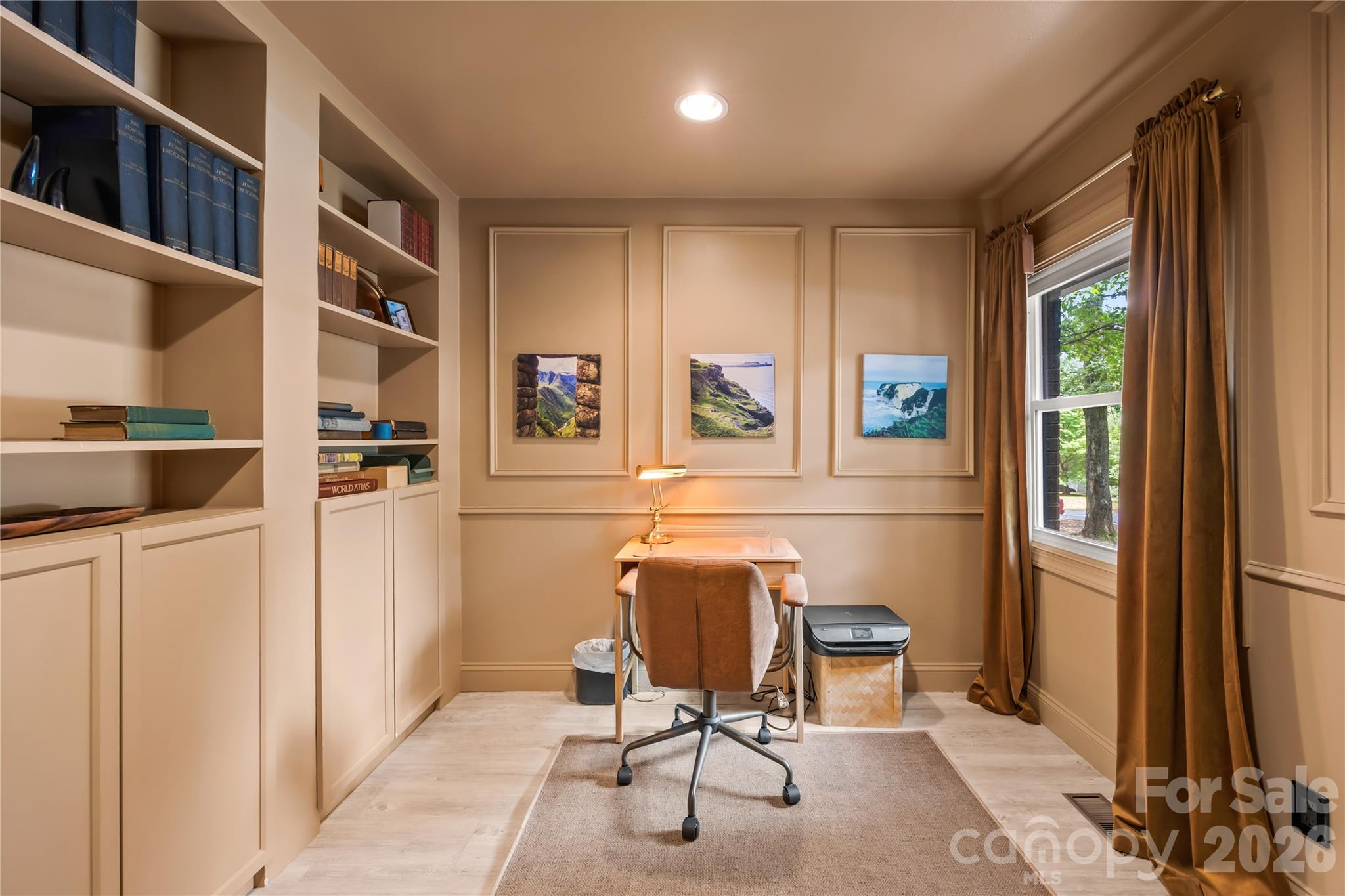 Robinhood Woods - Residential