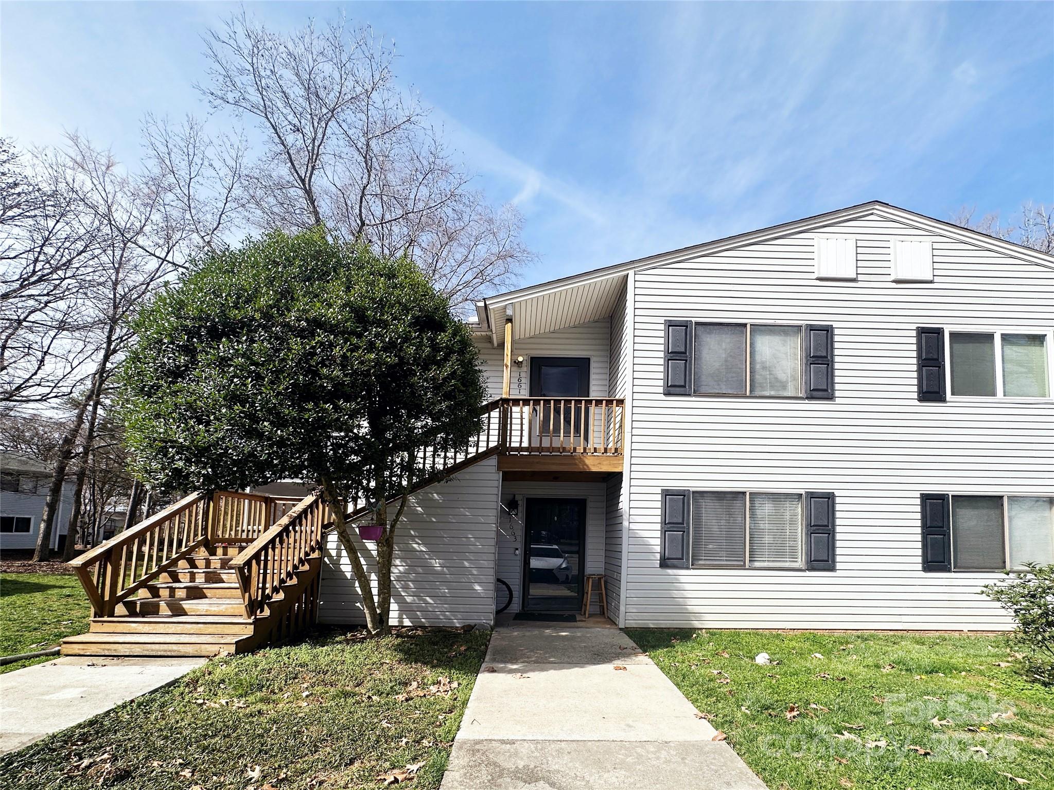 Welcome home to 1661 Hunters Trail! Situated in the heart of Rock Hill, SC is this 2nd level condo that boasts of comfort and spacious living. From 2 sizable bedrooms, to the large living and dining areas, to the screened in porch and bonus storage closet, you are sure to be impressed with this condo. Convenient to dining, to I77, and just 20 minutes away from Uptown Charlotte. **Hunters Chase does not qualify for FHA financing at this time**