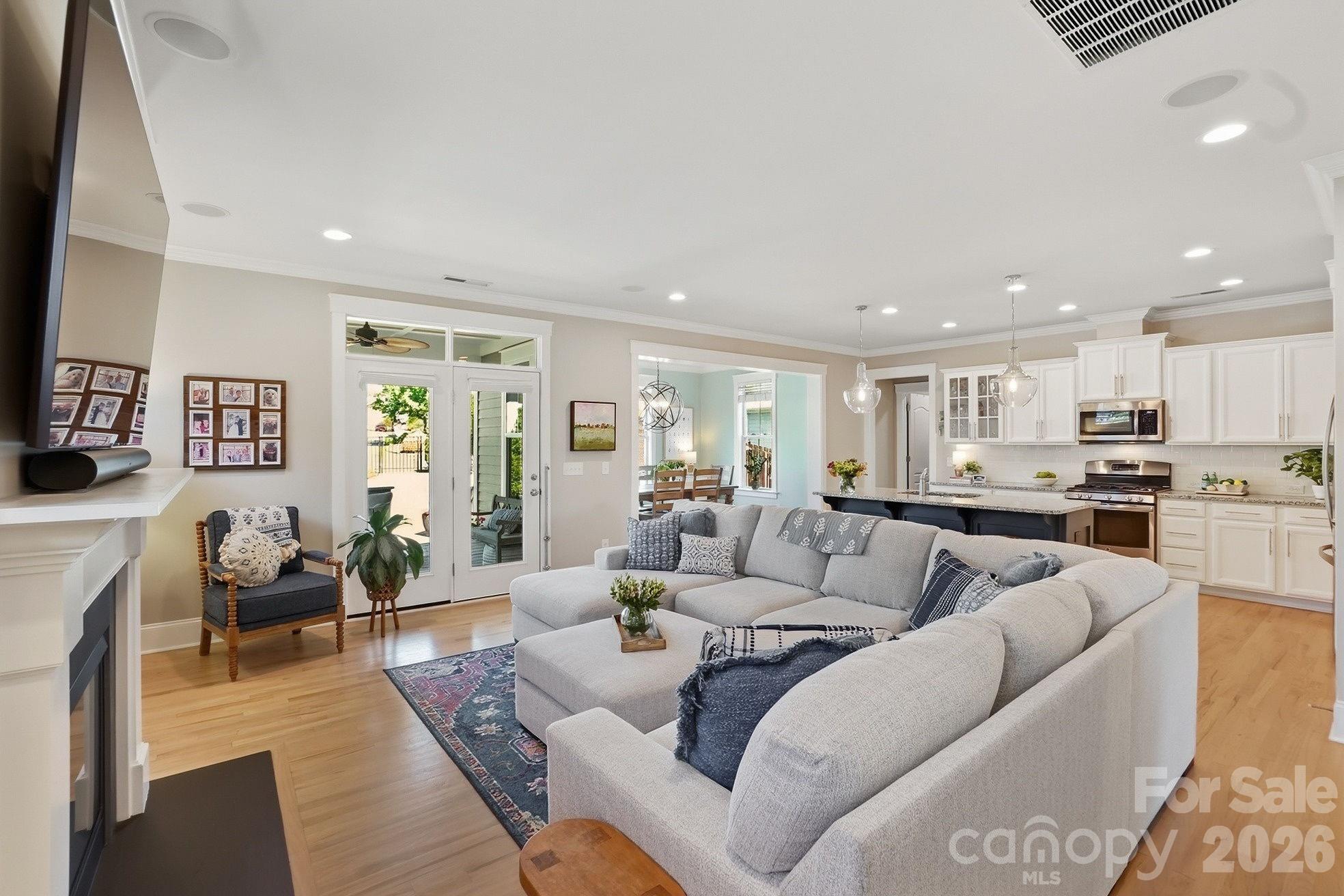 Riverwalk - Residential