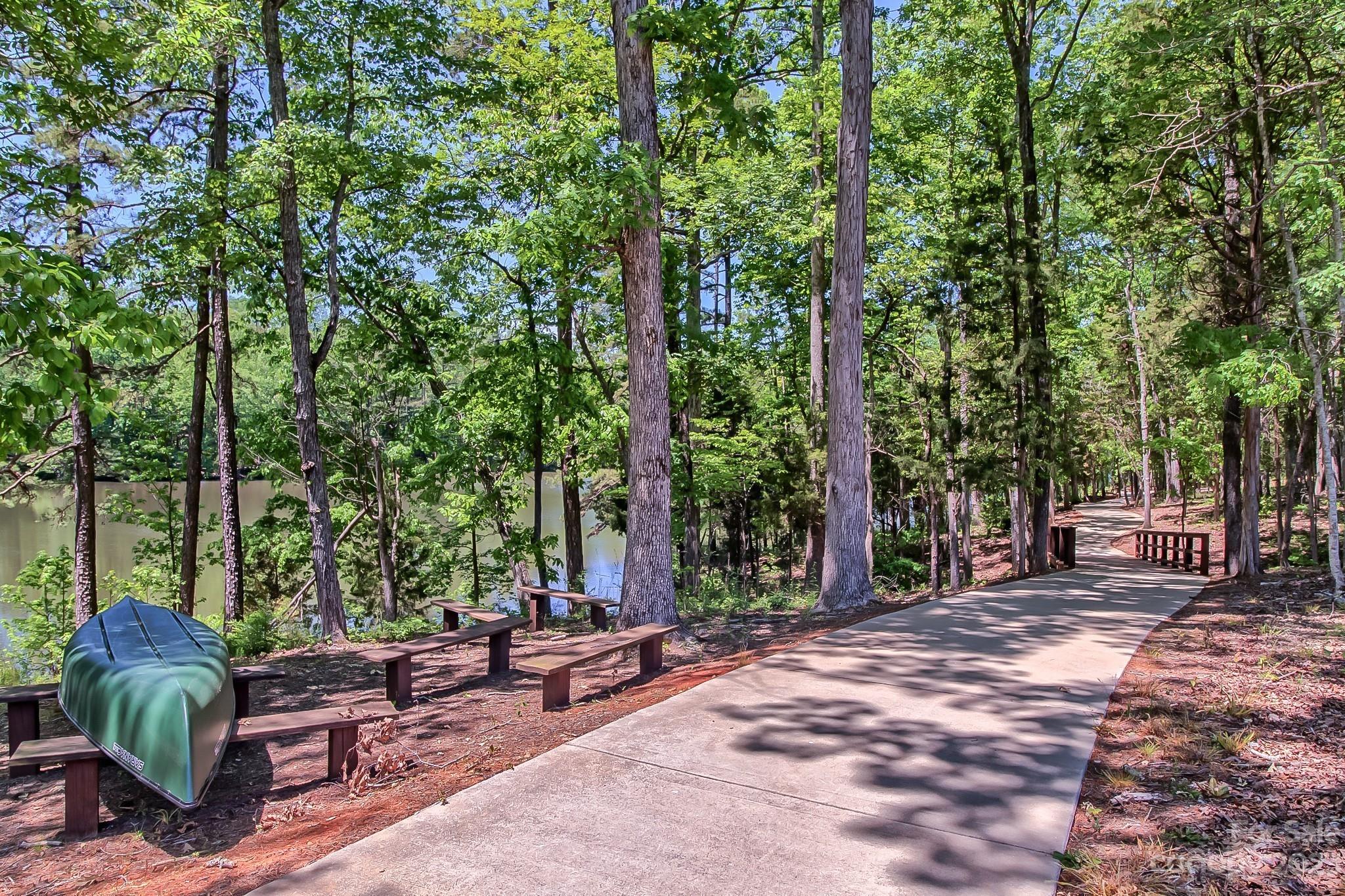 Tree Tops - Residential