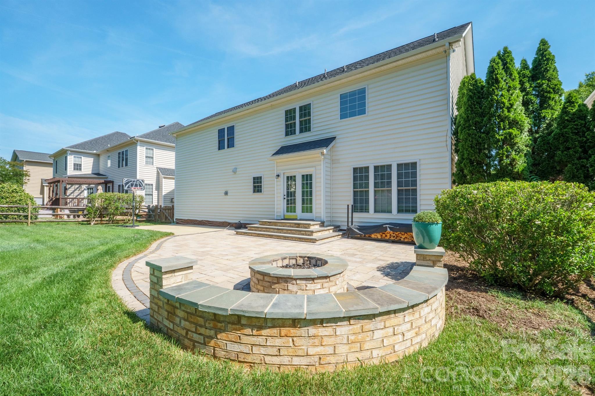 Macaulay - Residential