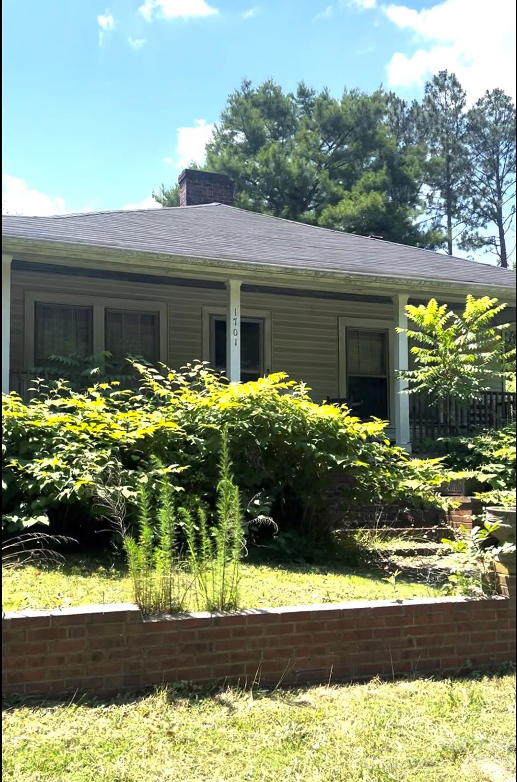 Savvy investors will not want to miss this opportunity! This midcentury home is located on a prime location, with many homes already being renovated and new construction being built all around. This entire neighborhood is highly attractive and benefiting from surrounding guvermental investments commited to the revitalization of the city of Gastonia. This home sits on a corner with street access on both sides. The 0.36 acre lot offers so many opportunities. 
There is no sign and home is currently occupied. Must call listing agent to schedule showings. All offers are welcome.
