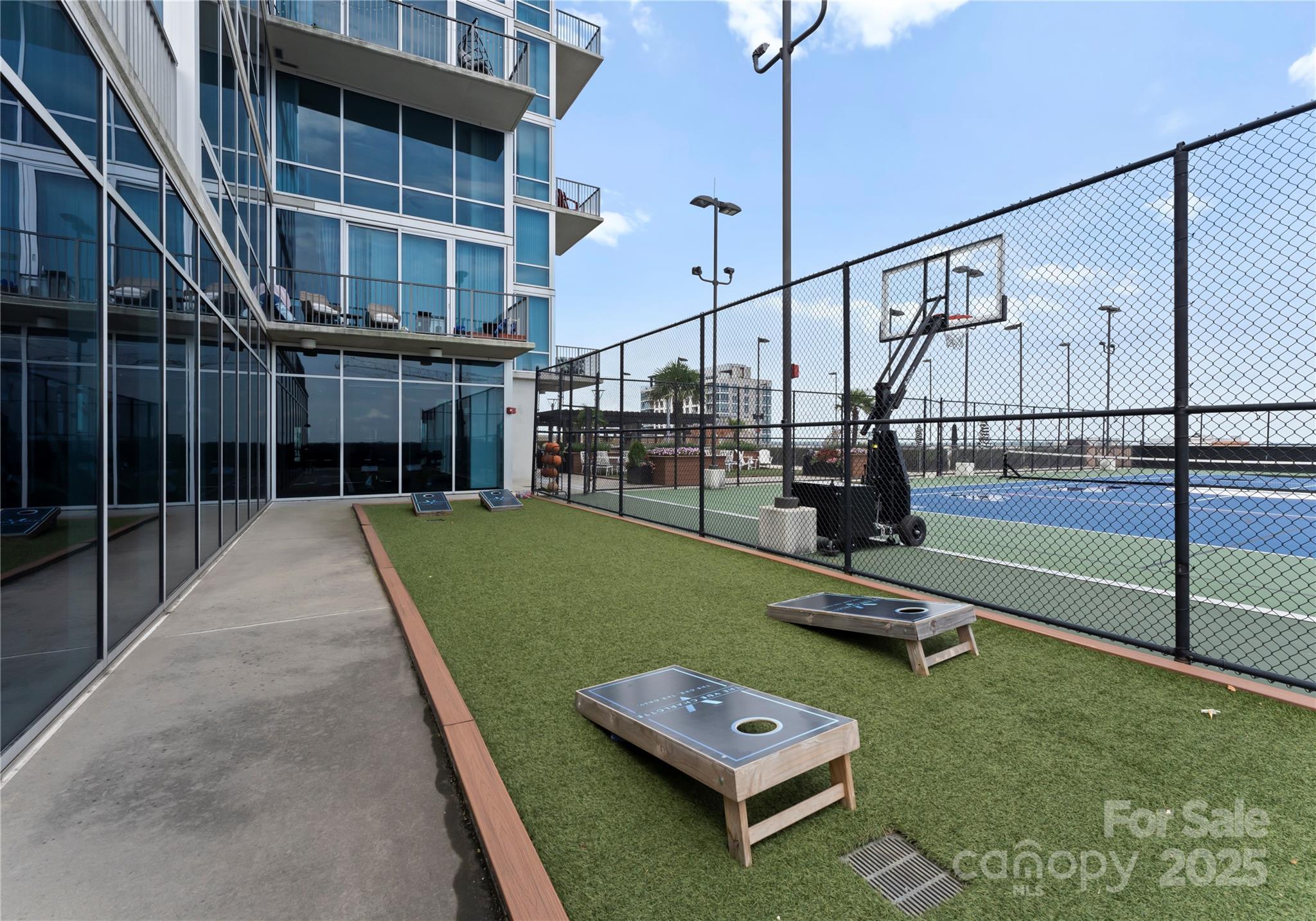 The Vue Charlotte - Residential