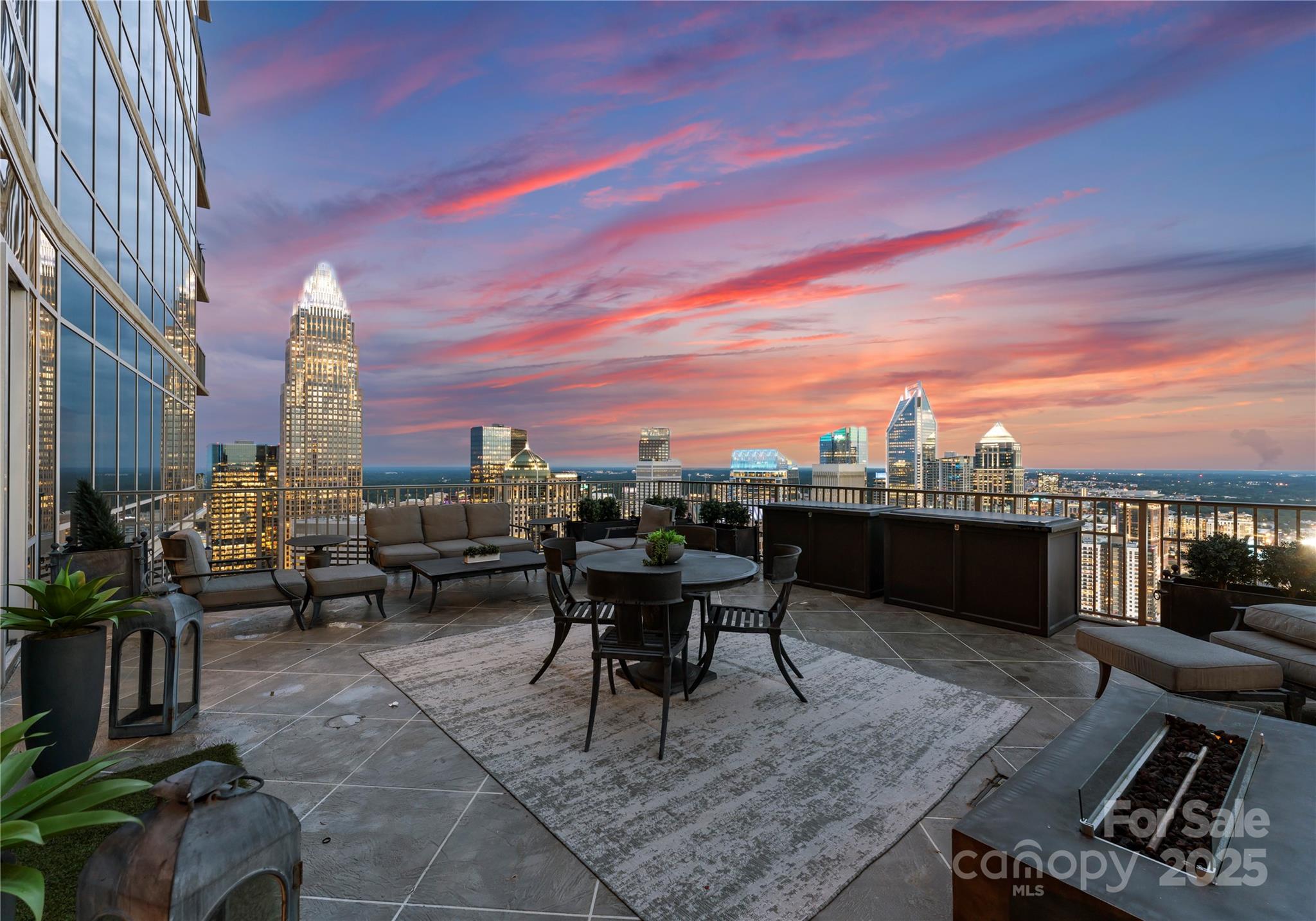 The Vue Charlotte - Residential