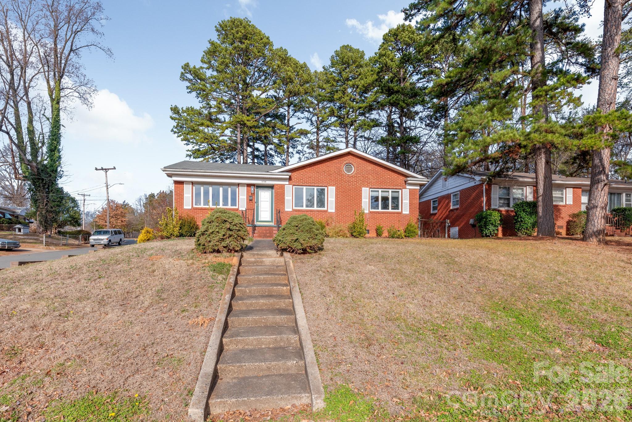 Oaklawn Park - Residential