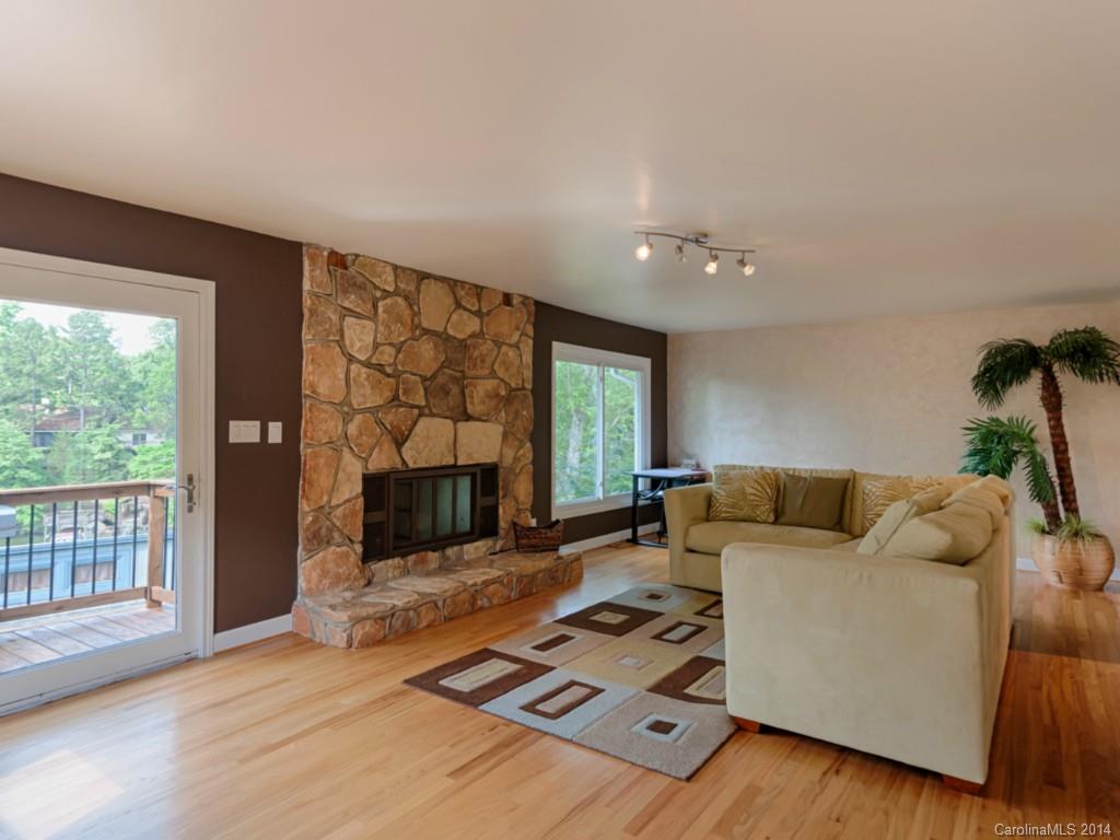 Tega Cay - Residential