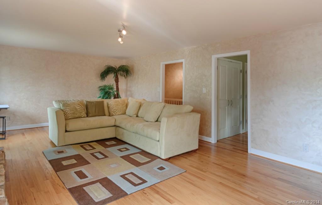 Tega Cay - Residential