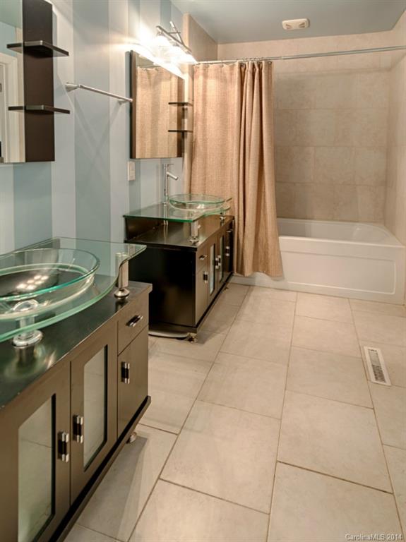 Tega Cay - Residential