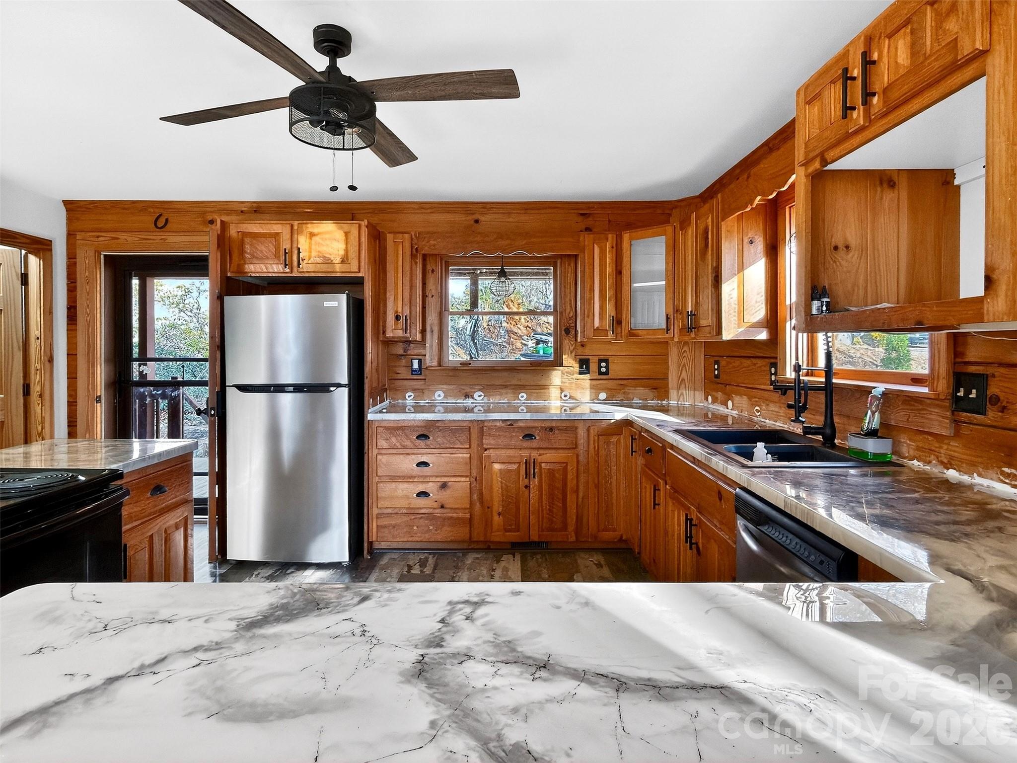 Pinnacle Ridge - Residential
