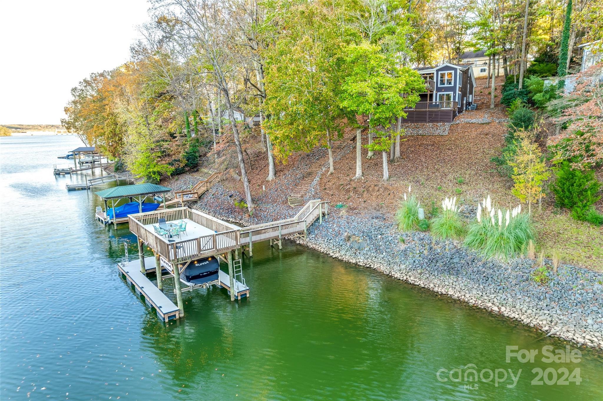 Tega Cay - Residential