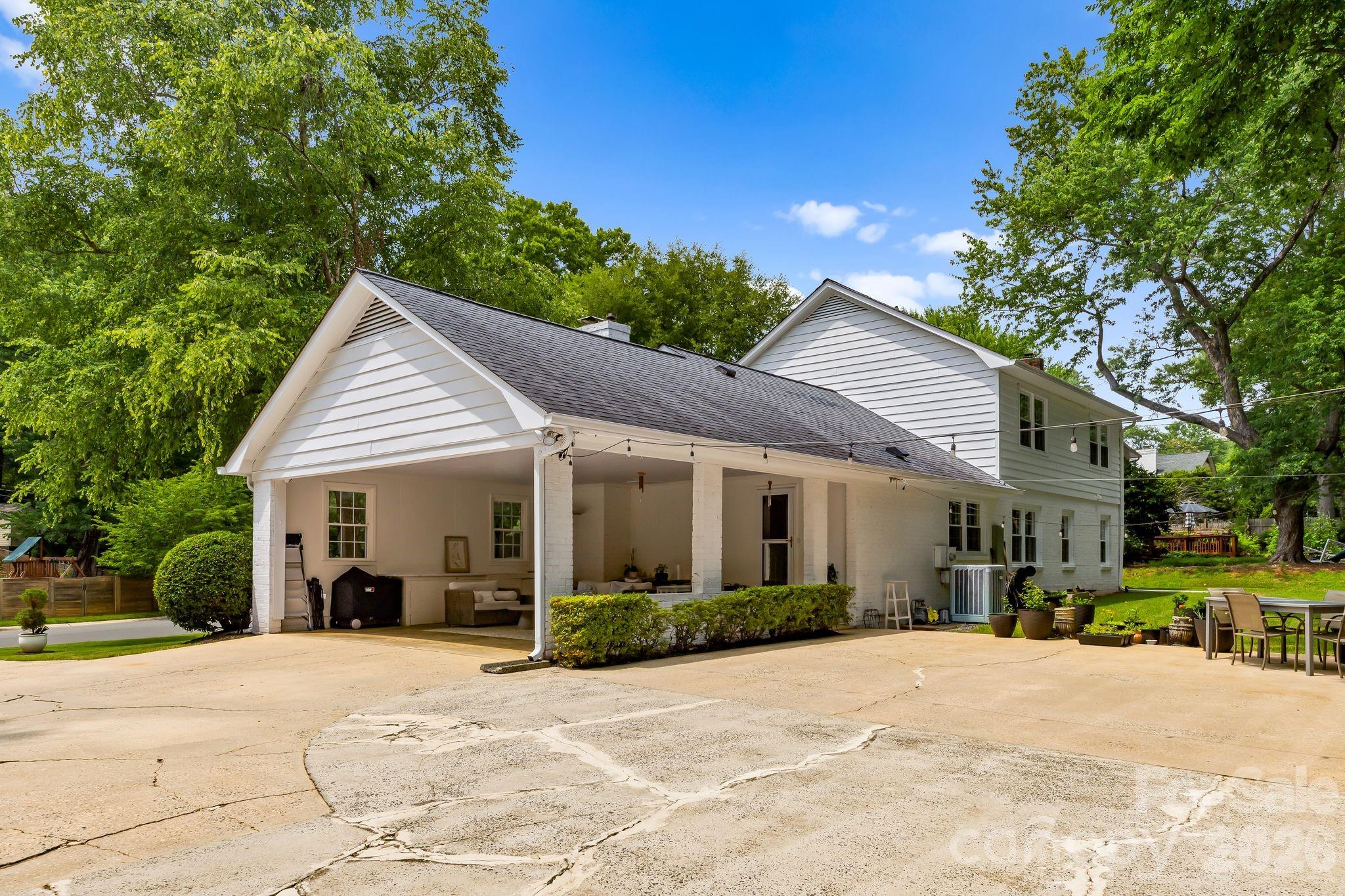 Lansdowne - Residential