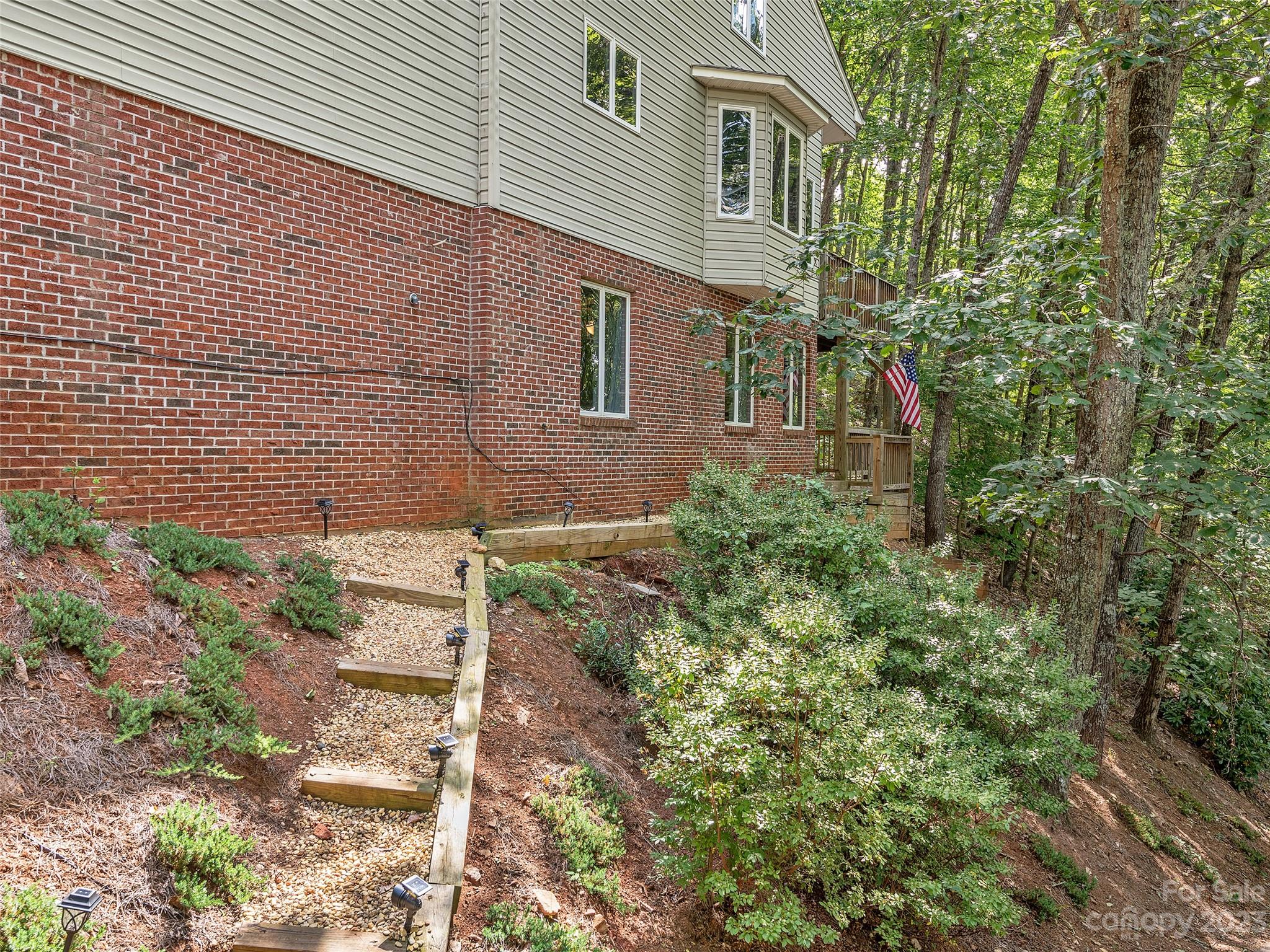 Jays Mountain - Residential