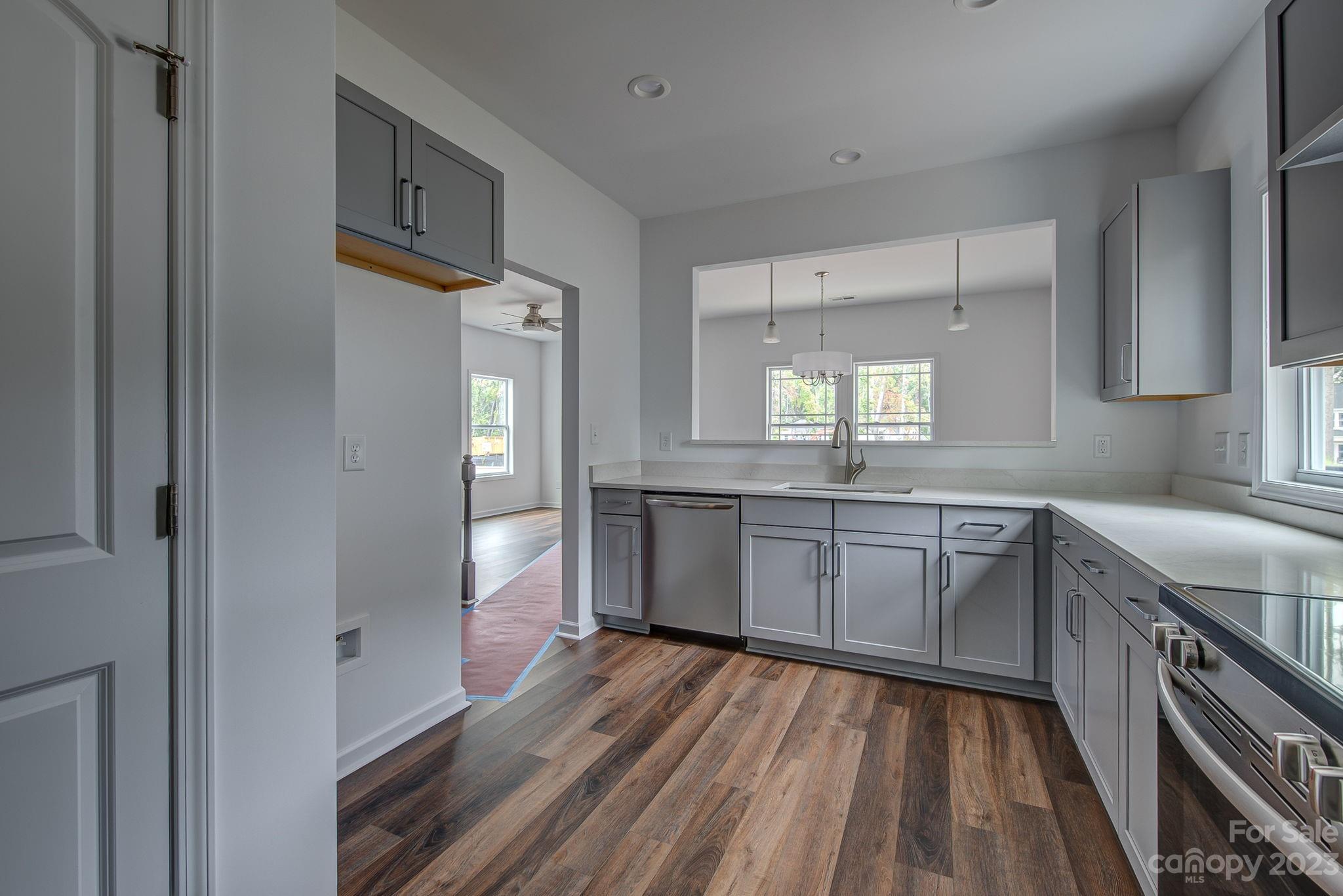 Dixon Village - Residential