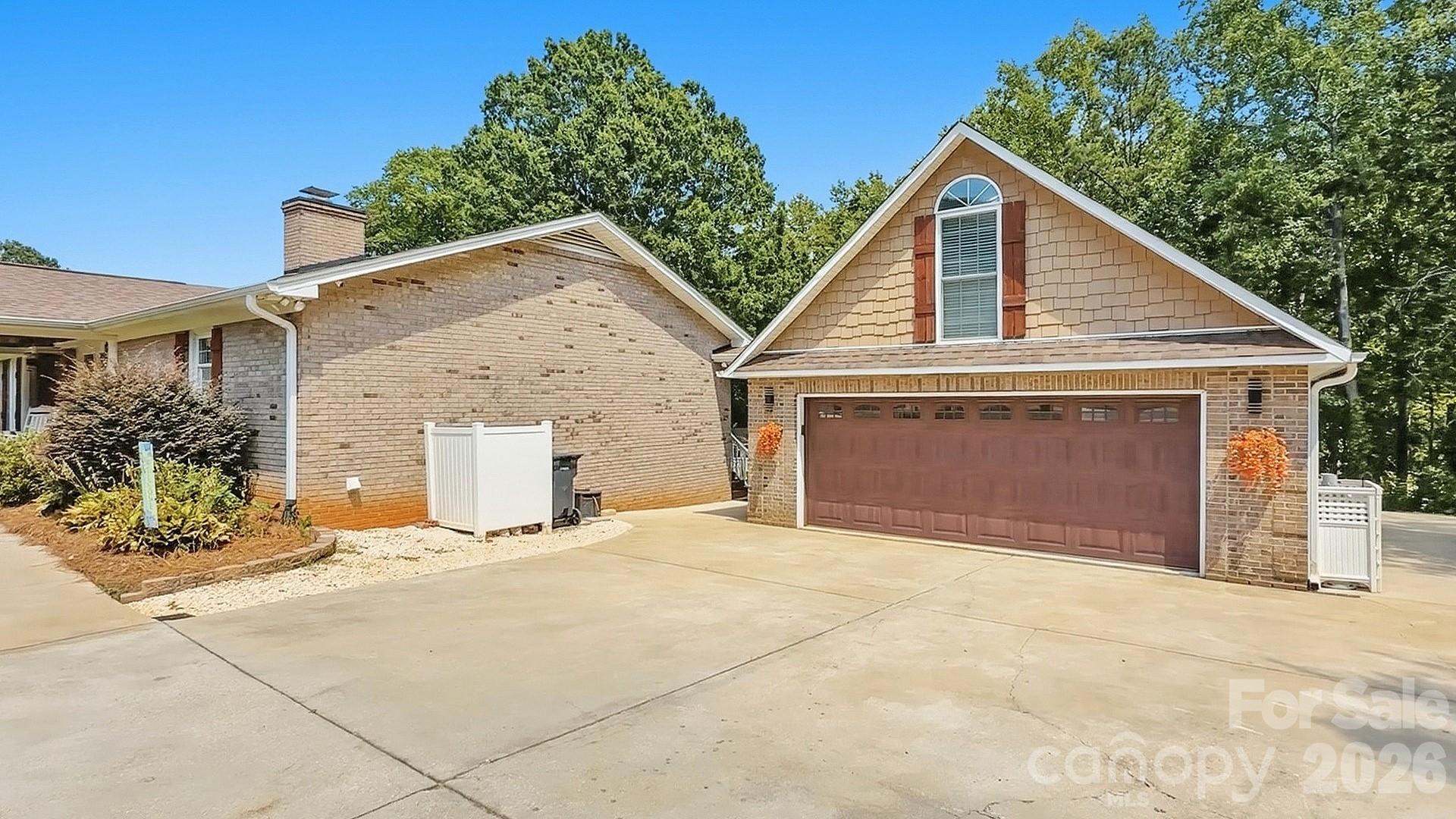 Wandering Woods - Residential