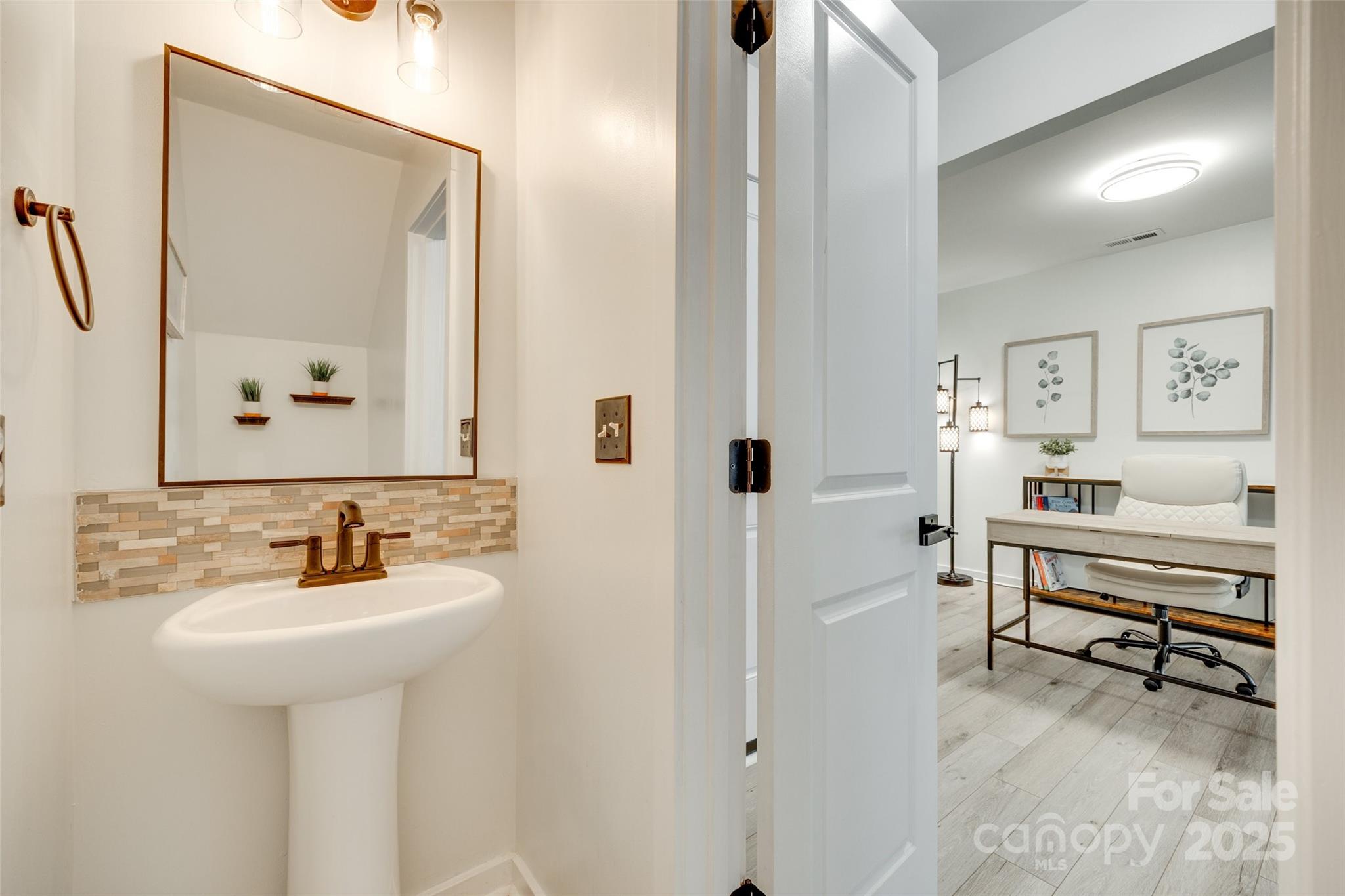 Gibbon Woods - Residential