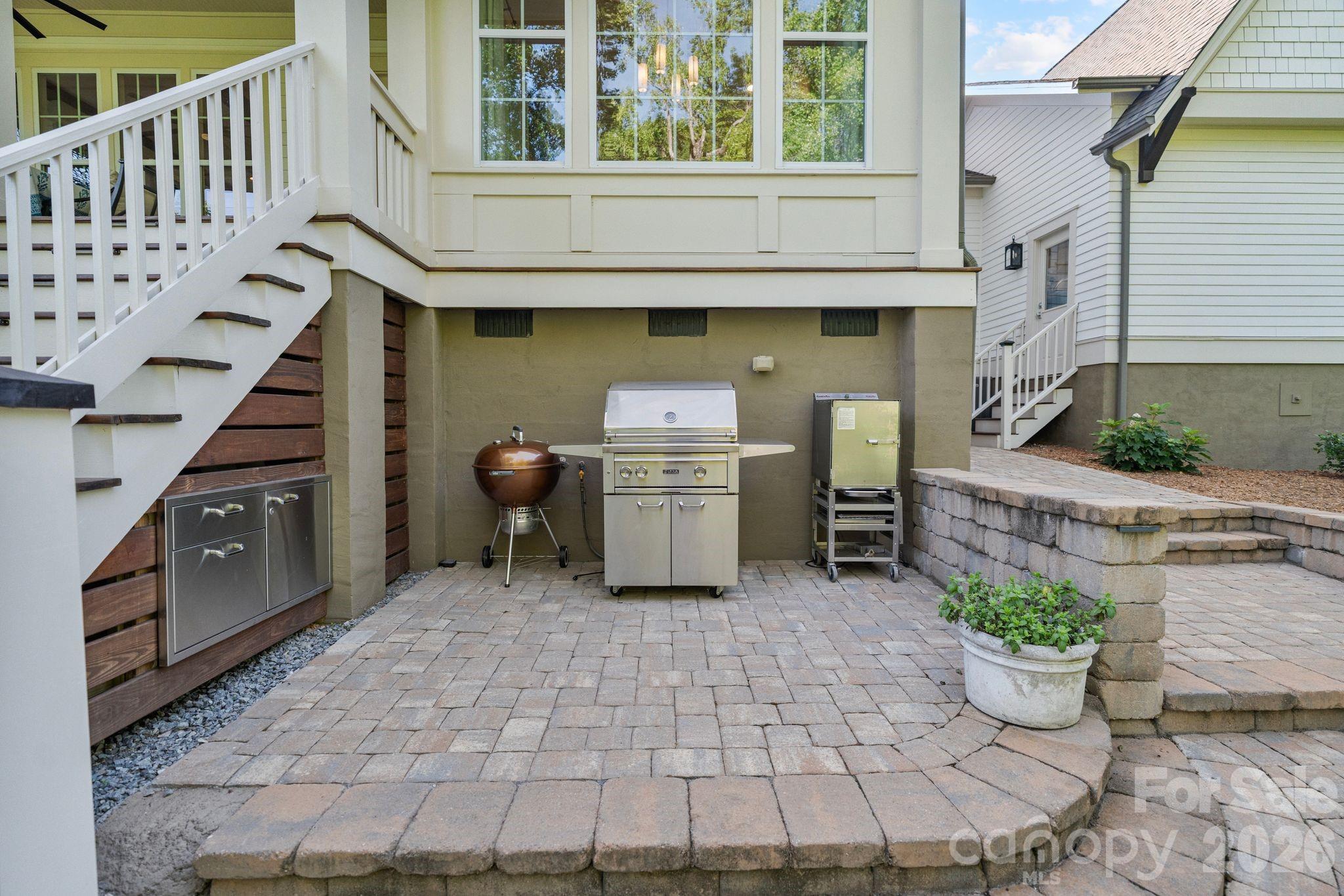 Riverwalk - Residential