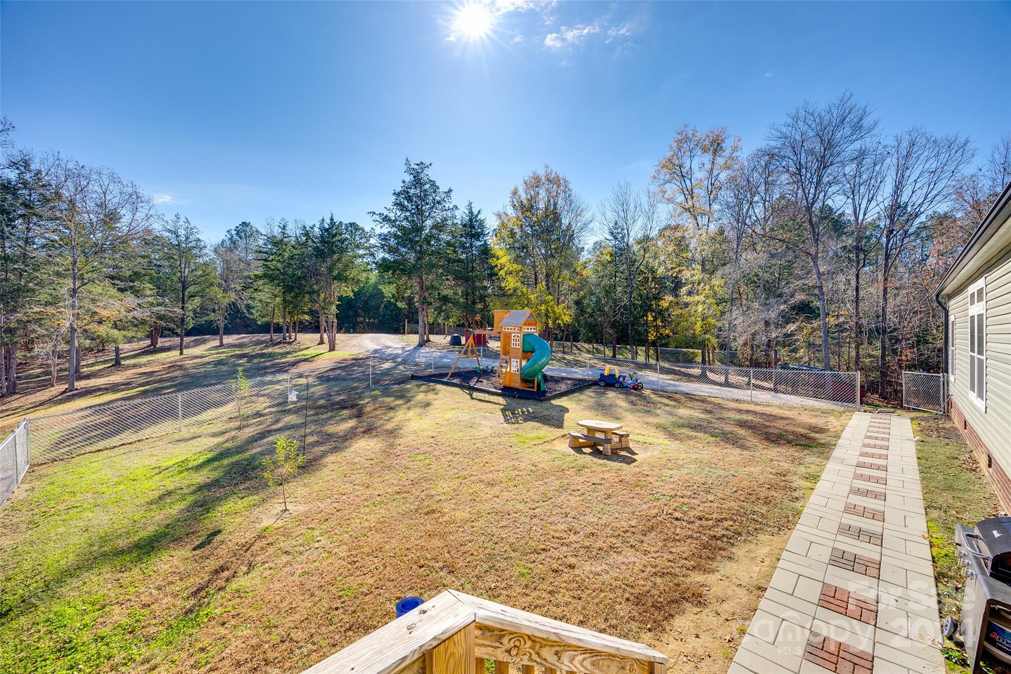 Colony Acres - Residential