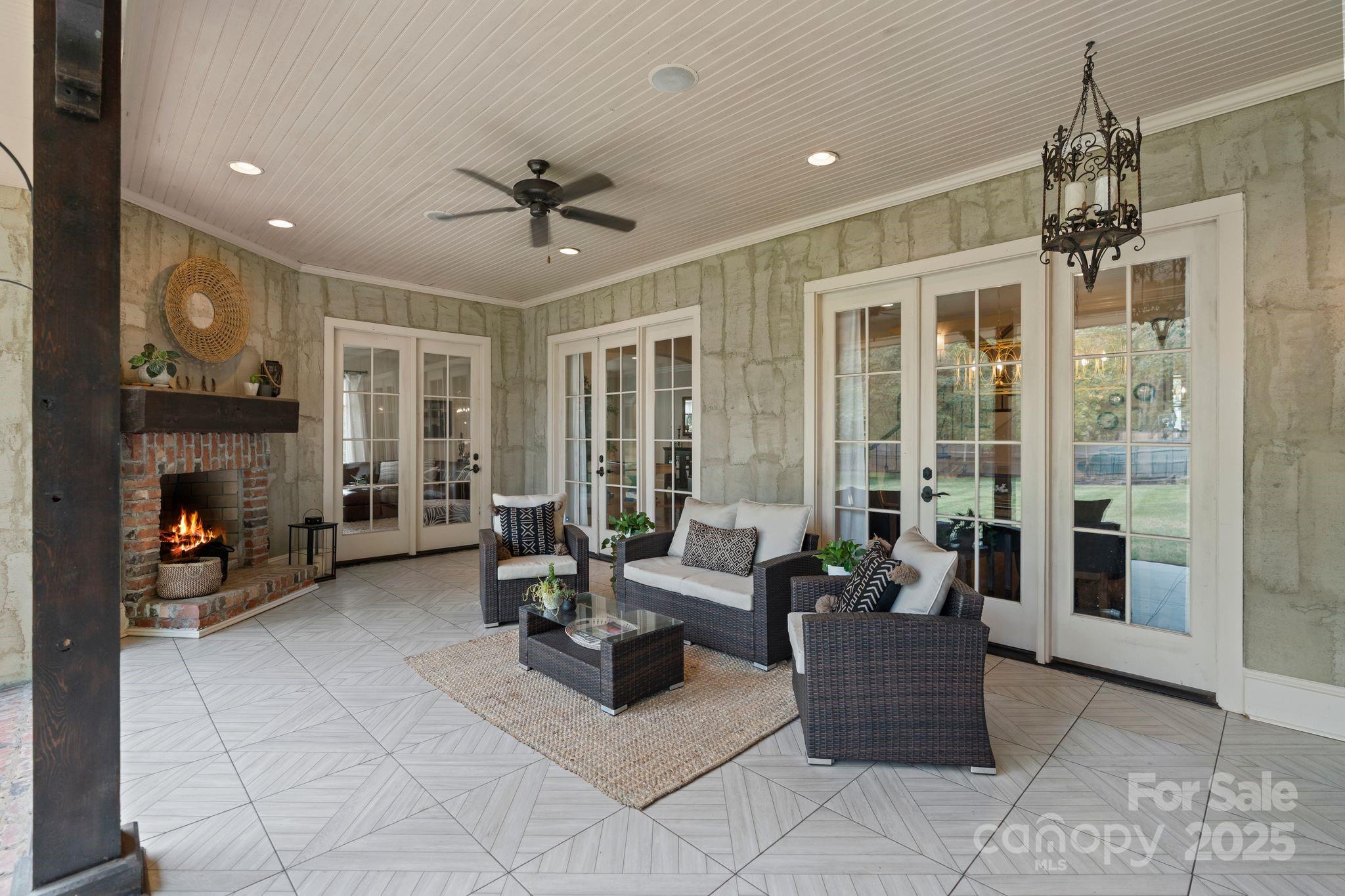 Jefferson Park - Residential