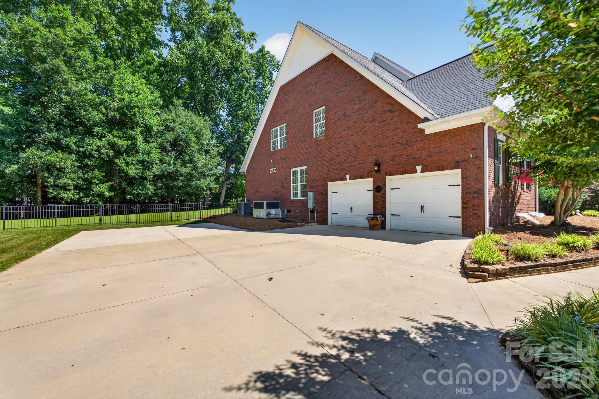 Miller Pond - Residential