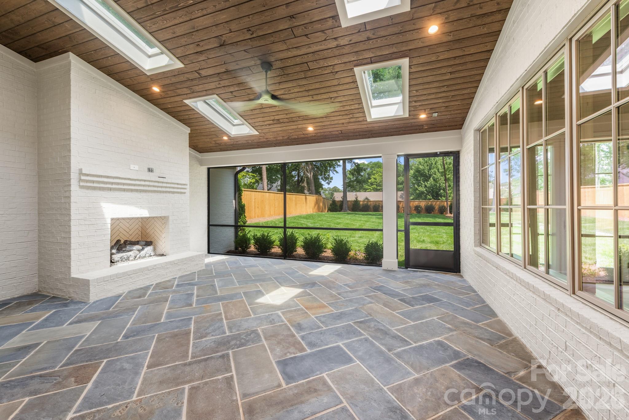 Jefferson Park - Residential