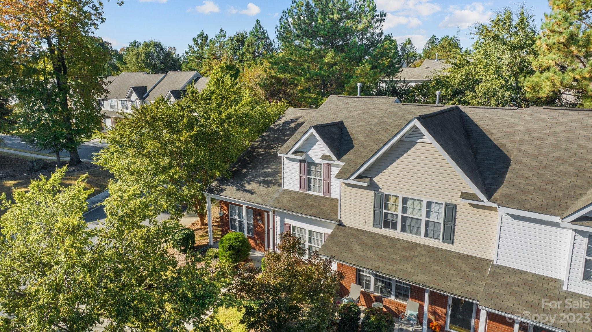 Lexington Commons - Residential