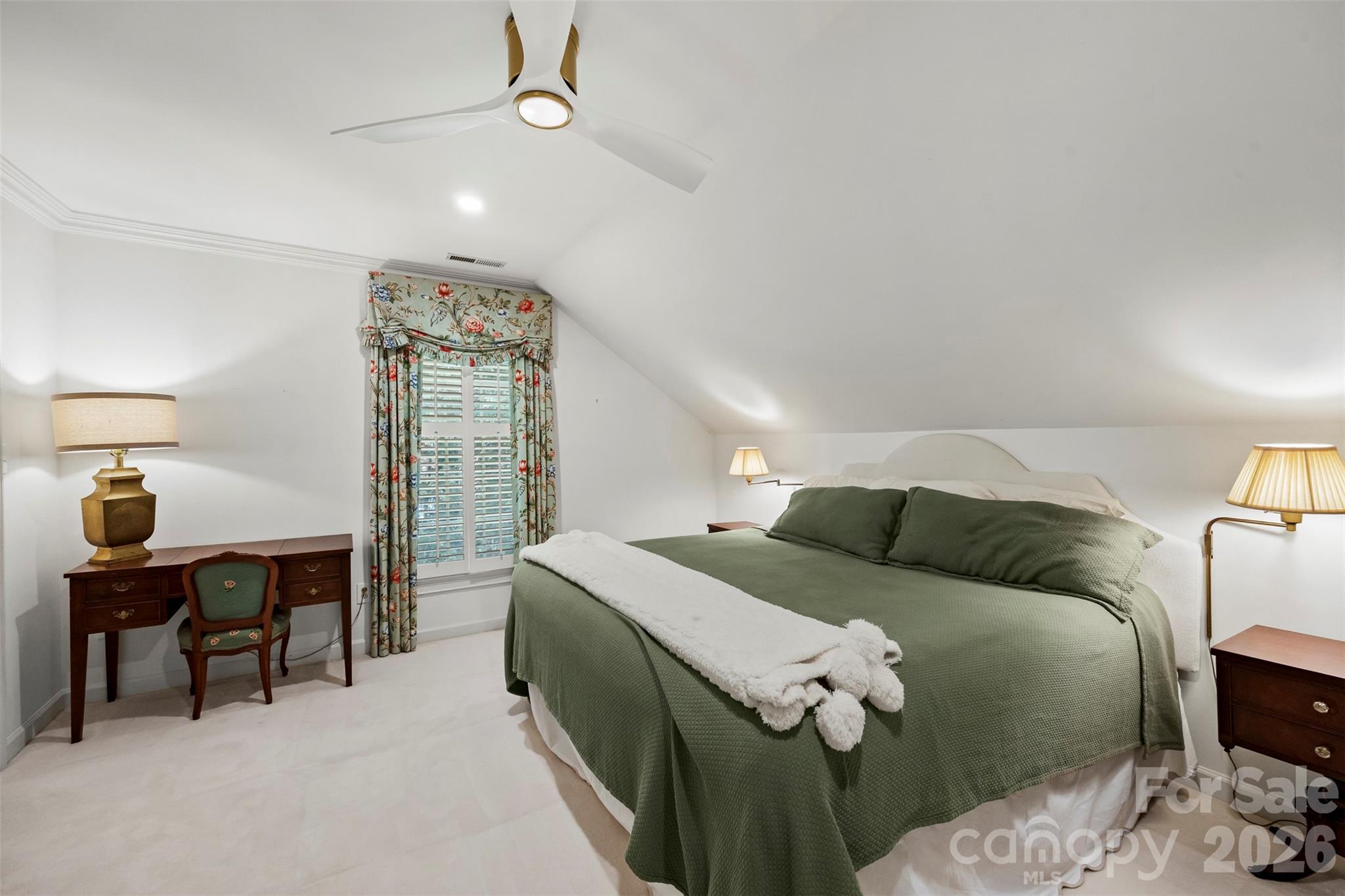Country Club Estates - Residential