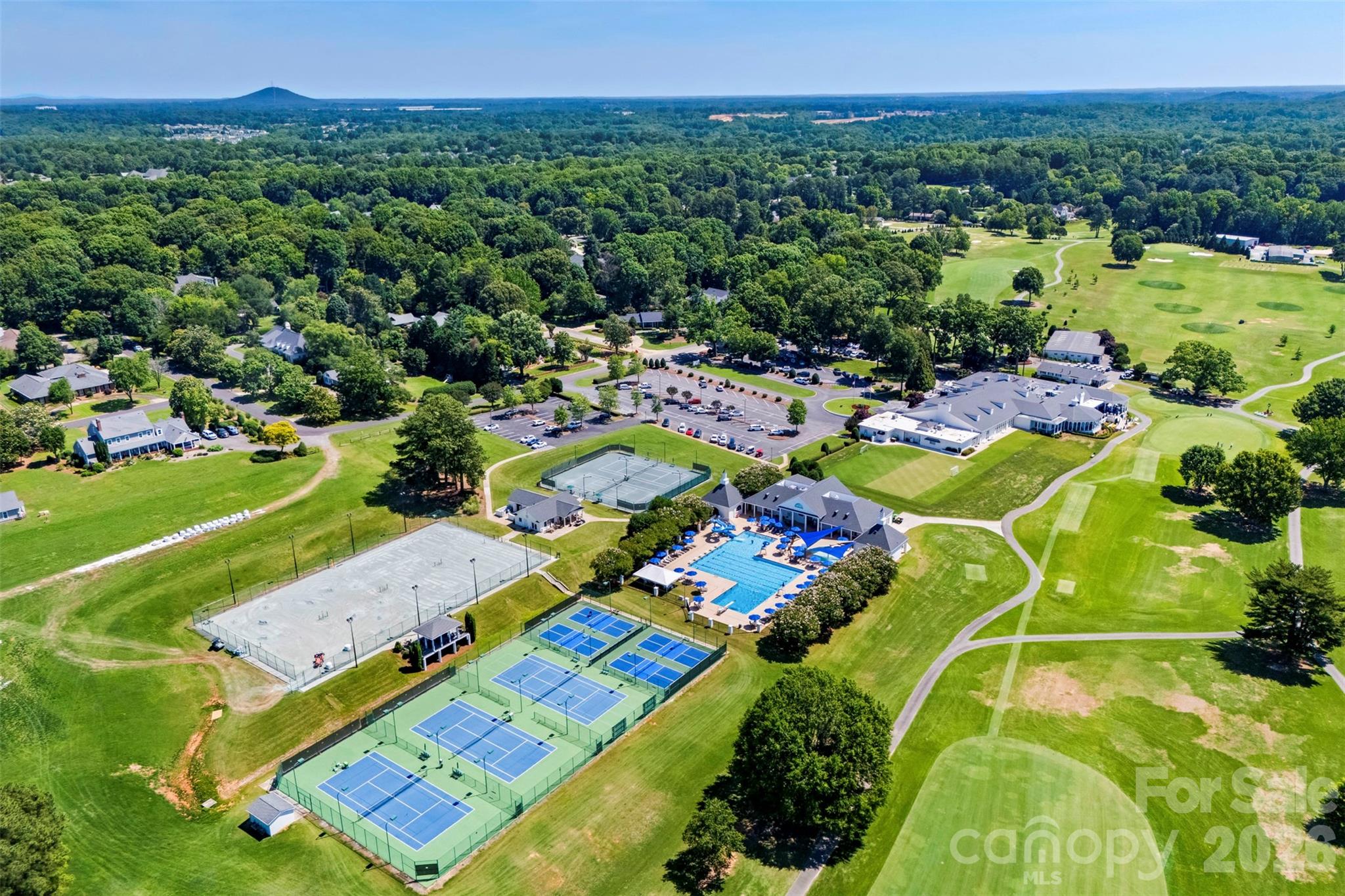 Country Club Estates - Residential
