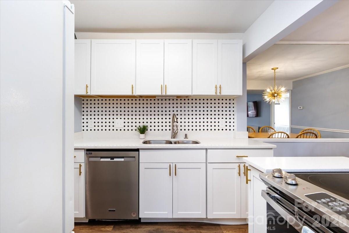 Sharon Place - Residential