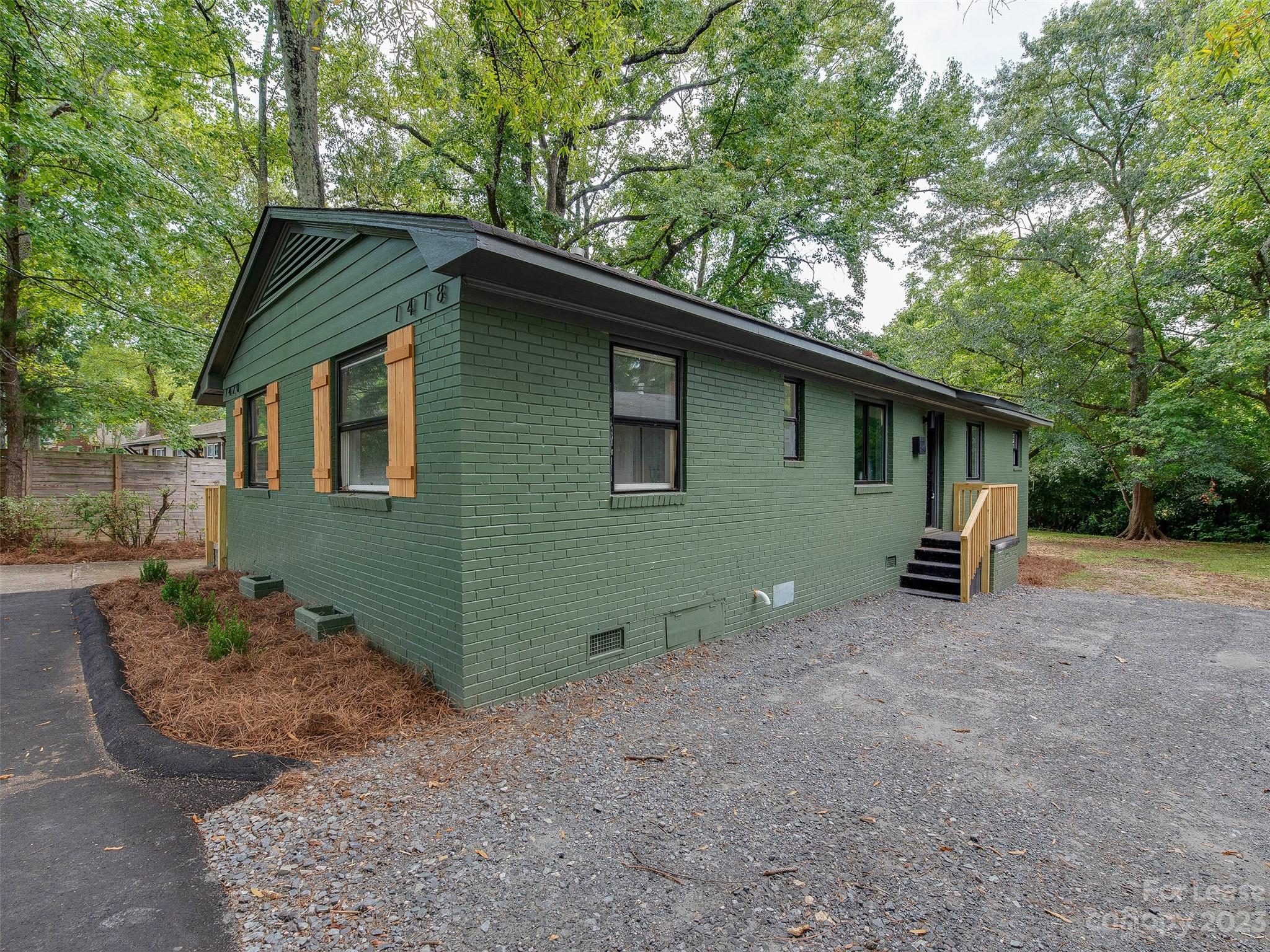 Just updated and ready for move in duplex unit in the best part of town. Seconds from NoDa and Midwood and minutes to Uptown or University City. These updated homes feature hardwood floors, updated kitchens and renovated baths. The kitchen has a washer and dryer too! The spacious bedrooms are split so works well for roommates. Be close to all the action but not in the middle of it. Enjoy the miles of sidewalks meandering through the neighborhood.