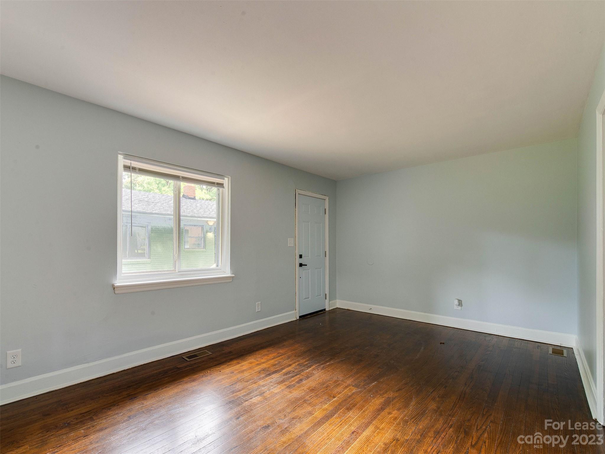 Plaza - Residential Lease