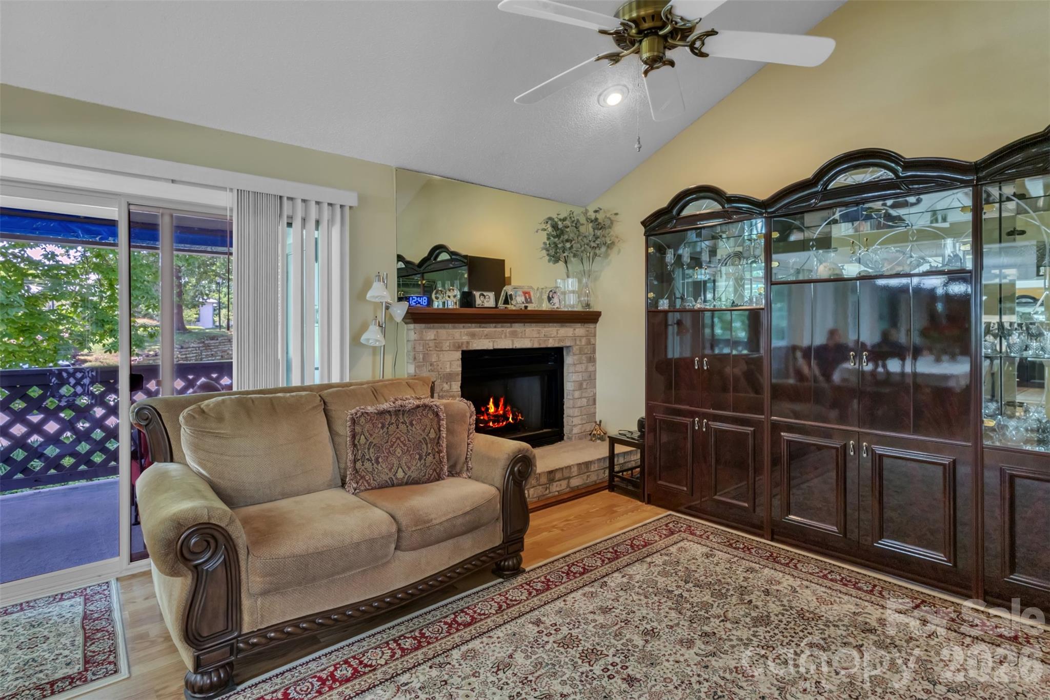 Harris Lake - Residential