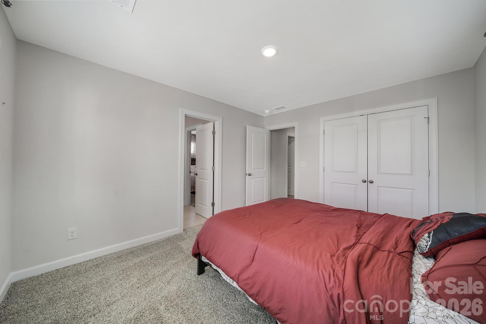 Anniston Chase - Residential