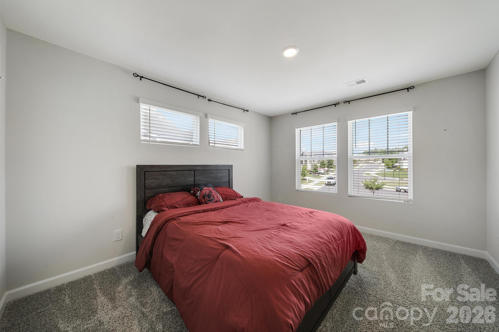 Anniston Chase - Residential