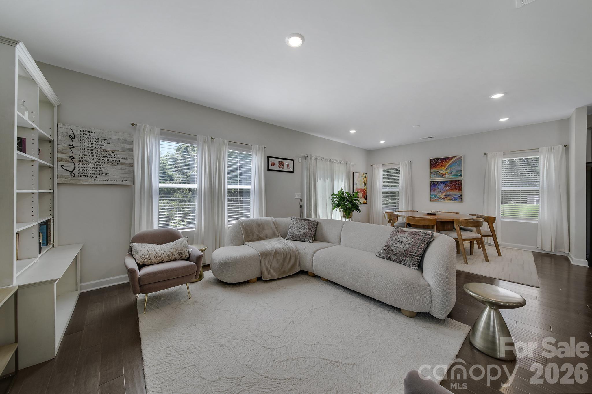 Anniston Chase - Residential