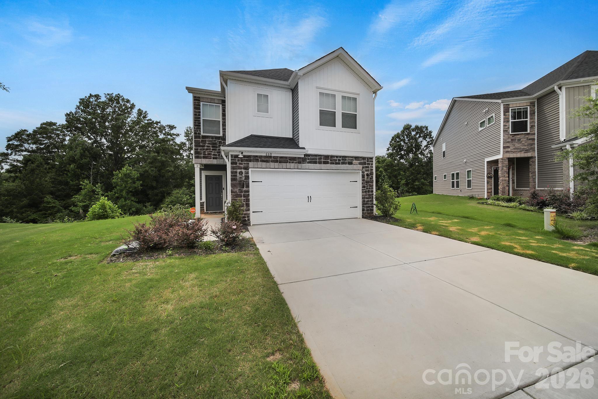 Anniston Chase - Residential